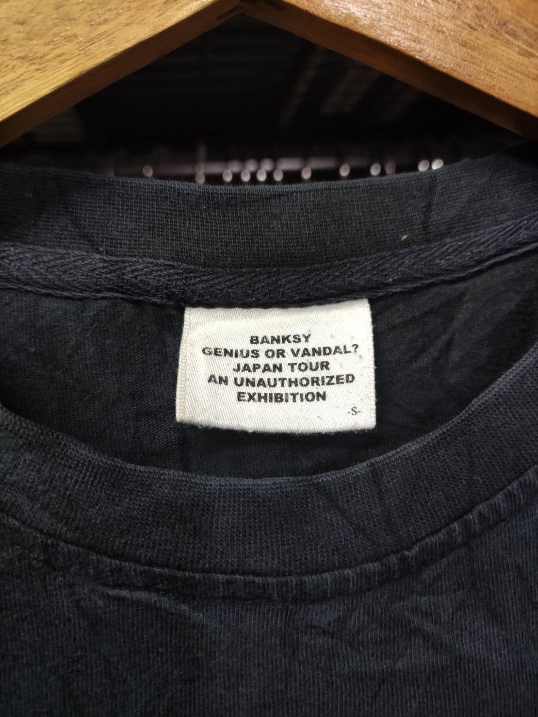 Arts & Science Banksy Genius Or Vandal? " Laugh Now " Japan Tour T-Shirt Size US M / EU 48-50 / 2 - 5 Thumbnail