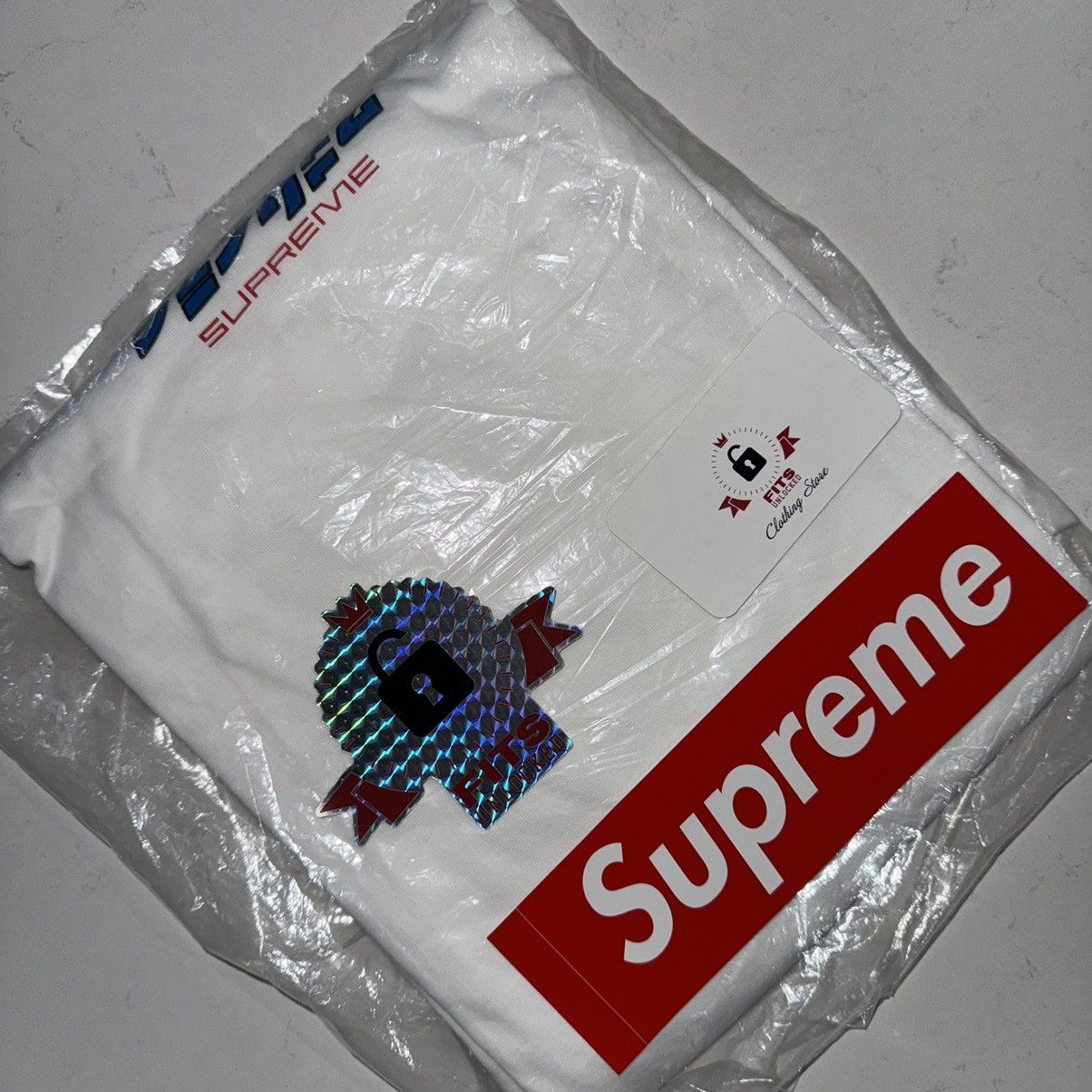 Supreme Supreme Alien Tee XXL Brand New in plastic Size US XXL / EU 58 / 5 - 2 Thumbnail
