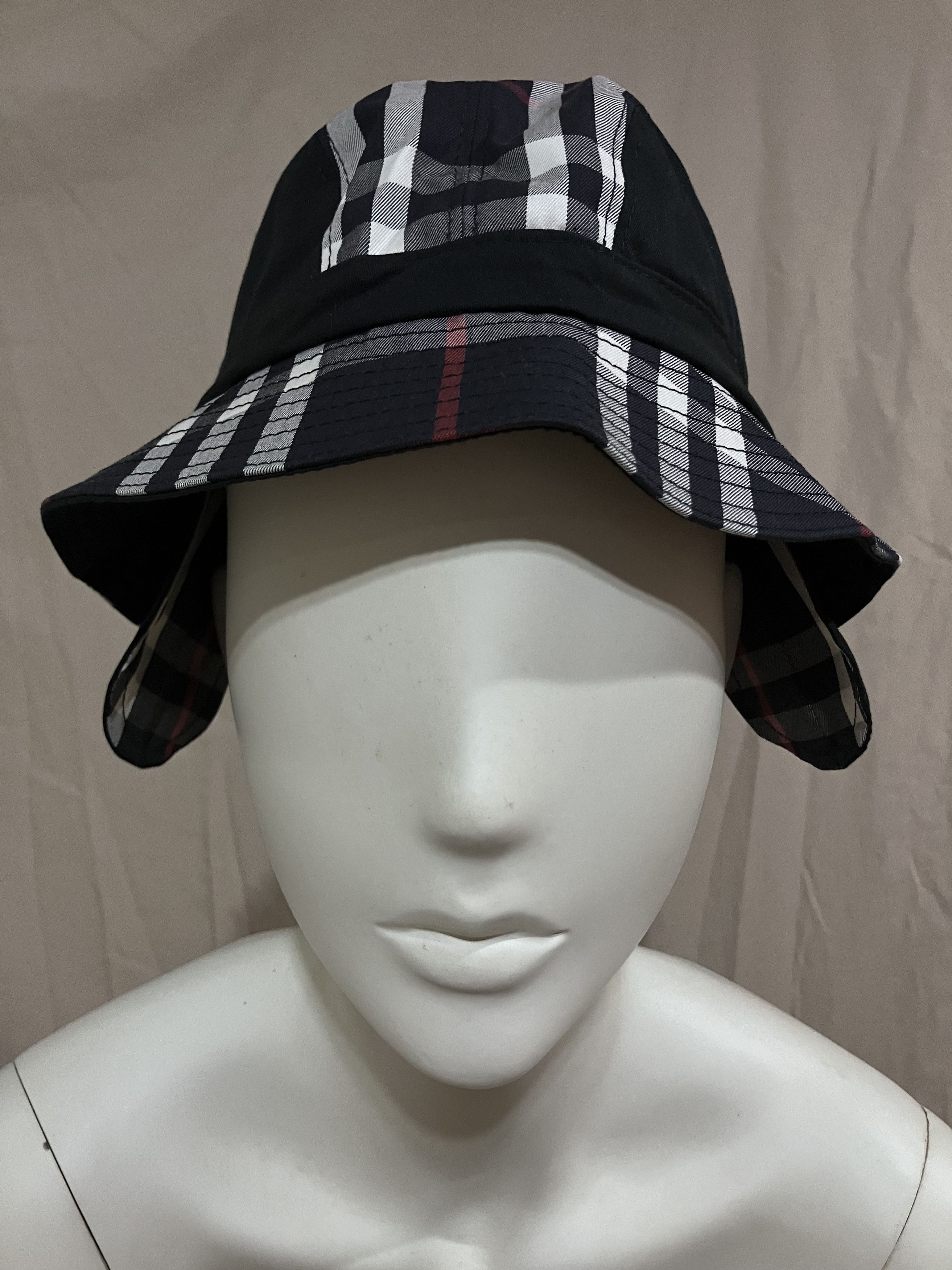 Burberry × Gosha Rubchinskiy SS18 BUCKET HAT IN BLUE CHECK WITH EARS FLAP Size ONE SIZE - 2 Thumbnail