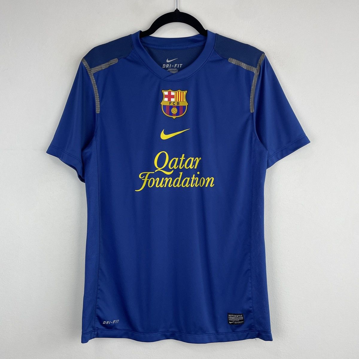 Nike Barcelona Authentic Nike Training Jersey Shirt Men 2012/2013 Size US S / EU 44-46 / 1 - 1 Thumbnail