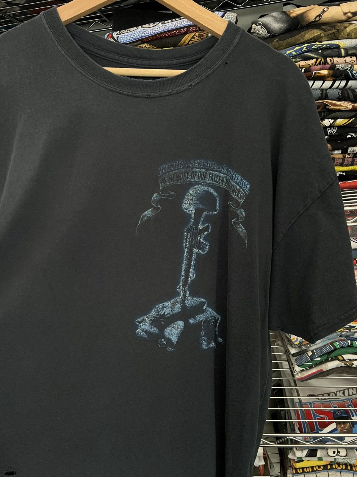 Vintage 90s Honor Service Sacrifice Military War Tee Size US XL / EU 56 / 4 - 4 Thumbnail