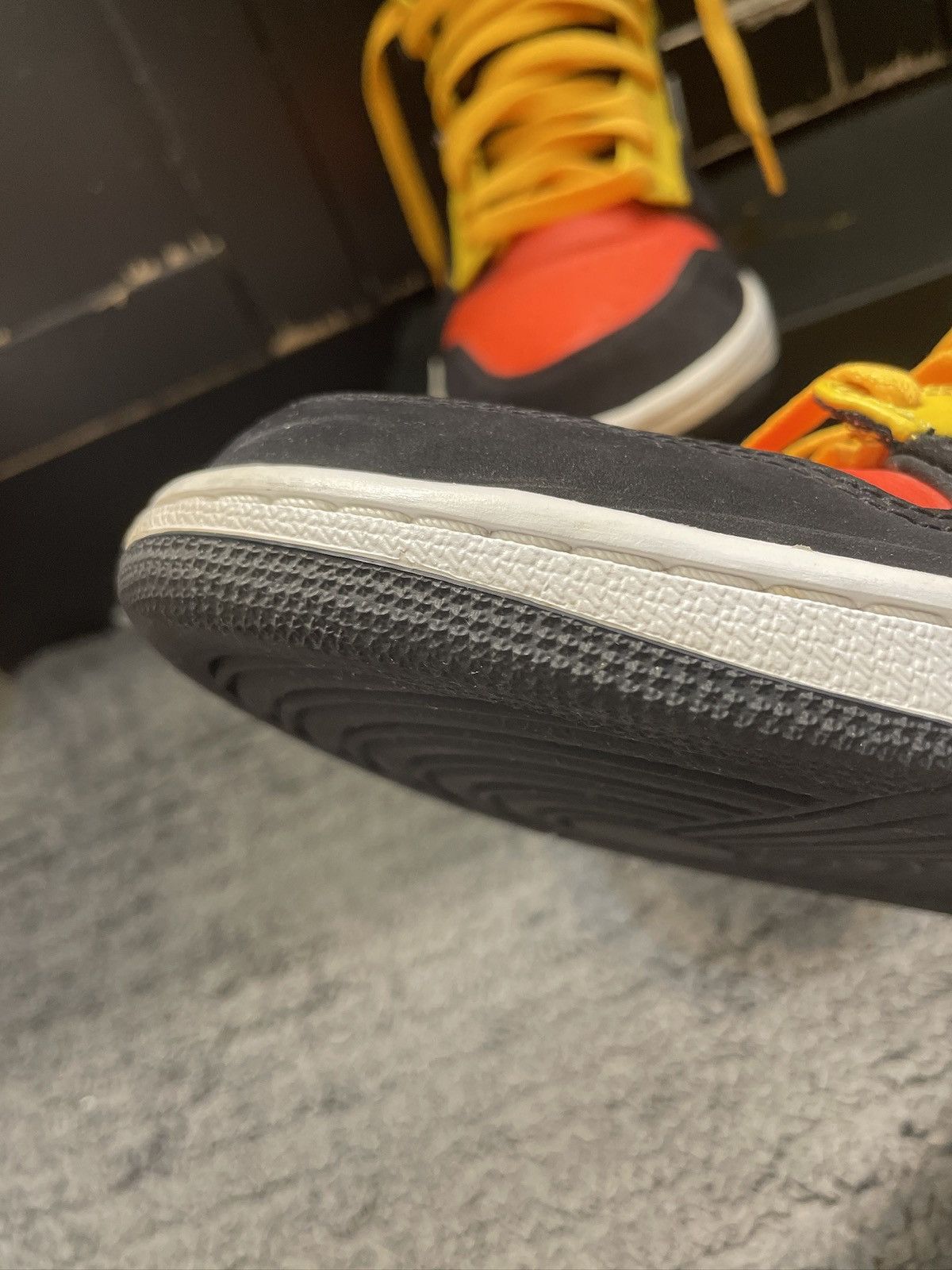 Nike Air jordon 1 mid se amarillo Size US 9 / EU 42 - 7 Thumbnail