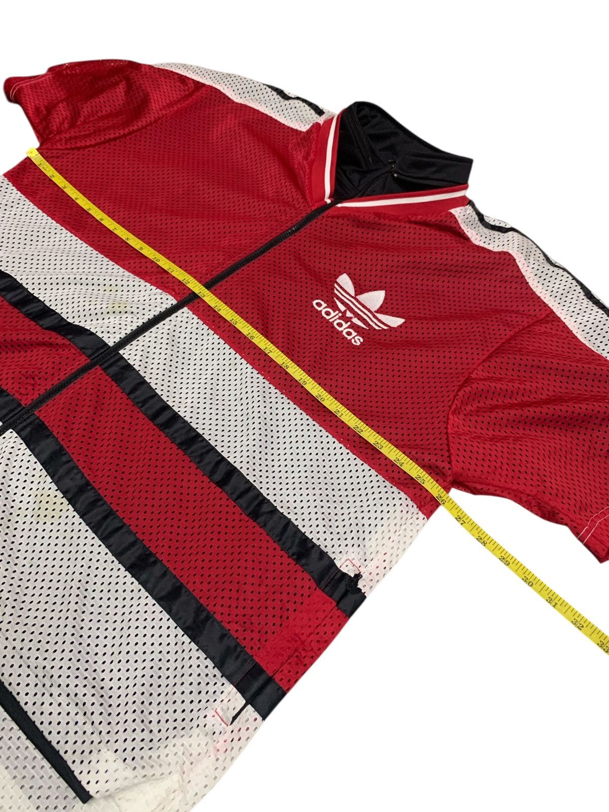 Adidas 90's Adidas Big Logo Streetwear Style Zipper Down Jacket Size US L / EU 52-54 / 3 - 14 Thumbnail