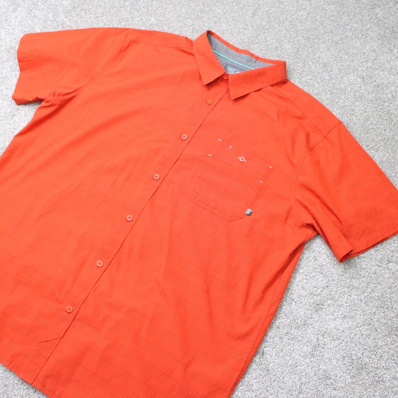 Mountain Hardwear Mountain Hardwear Shirt Mens XL Orange 60% Cotton 40% Polyester Button-Up Short Sleeve Collared Pocketed Casual Travel Rock Outdoor Vintage: No? Size US XL / EU 56 / 4 - 3 Thumbnail