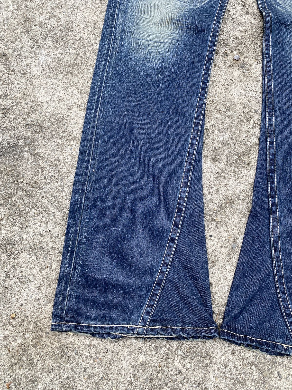 Japanese Brand Flare Rodeo Crown Japan Claw Marks Design Low Rise Denim Size US 30 / EU 46 - 6 Thumbnail