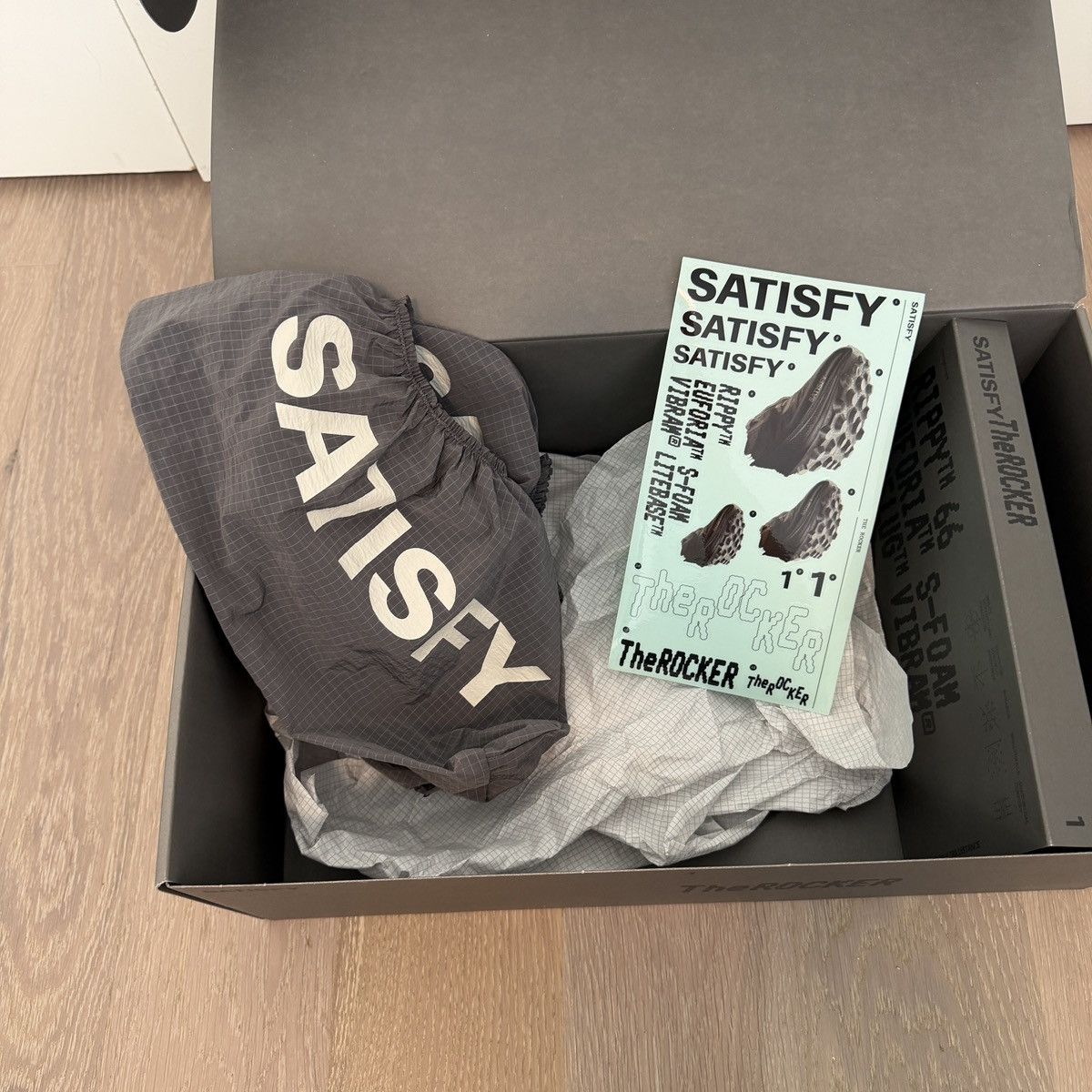 Satisfy Satisfy Running TheROCKER ‘Grenoble Green’ Size US 13 / EU 46 - 10 Thumbnail