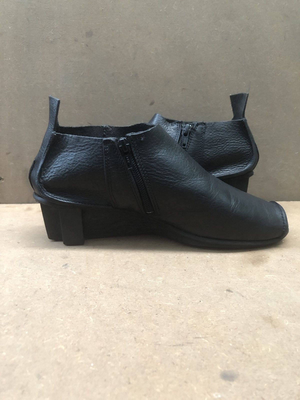 Trippen Trippen Black Calfskin Leather Women’s Ankle Shoes Size 39 Size US 8 / IT 38 - 5 Thumbnail