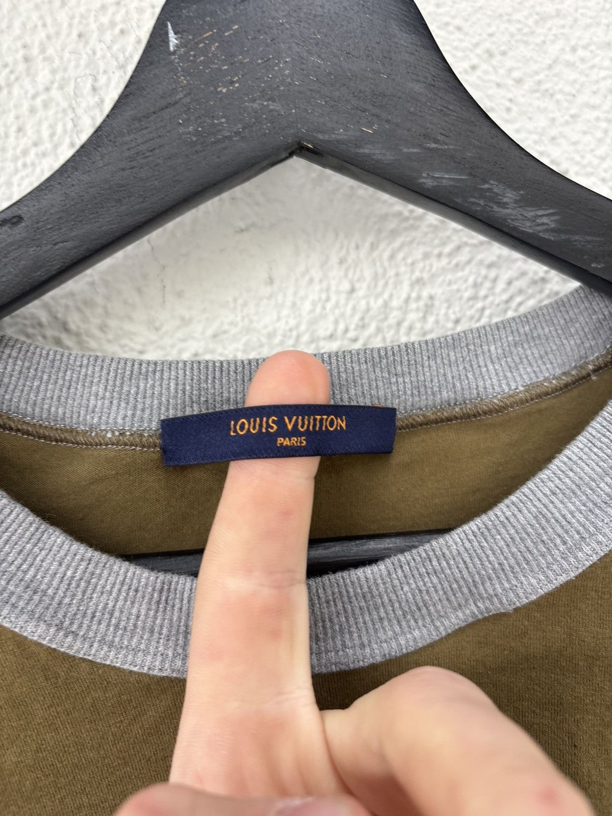 Louis Vuitton LV aloha surf tee Size US L / EU 52-54 / 3 - 3 Thumbnail