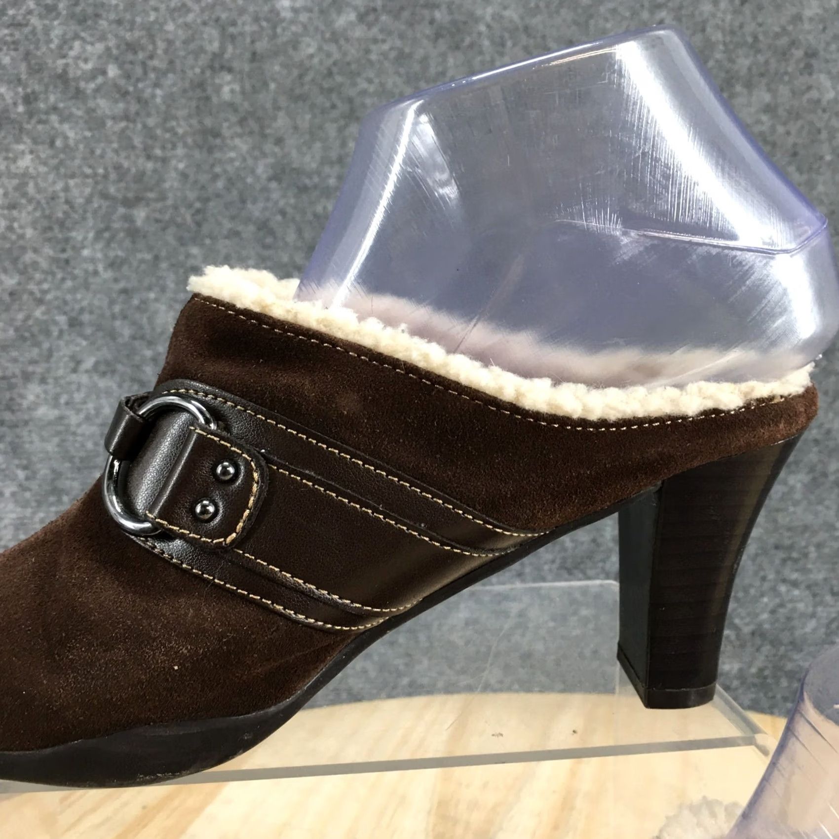 Vintage Aerosoles Sandals Womens 7.5 M Cinch Of Salt Slip On Lined Mules Brown Suede Size US 8 / IT 38 - 4 Thumbnail