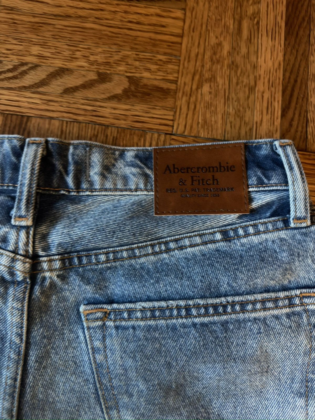 Abercrombie & Fitch Abercrombie & Fitch Ultra Baggy Jeans Medium Wash 30Wx30L Size US 30 / EU 46 - 3 Thumbnail