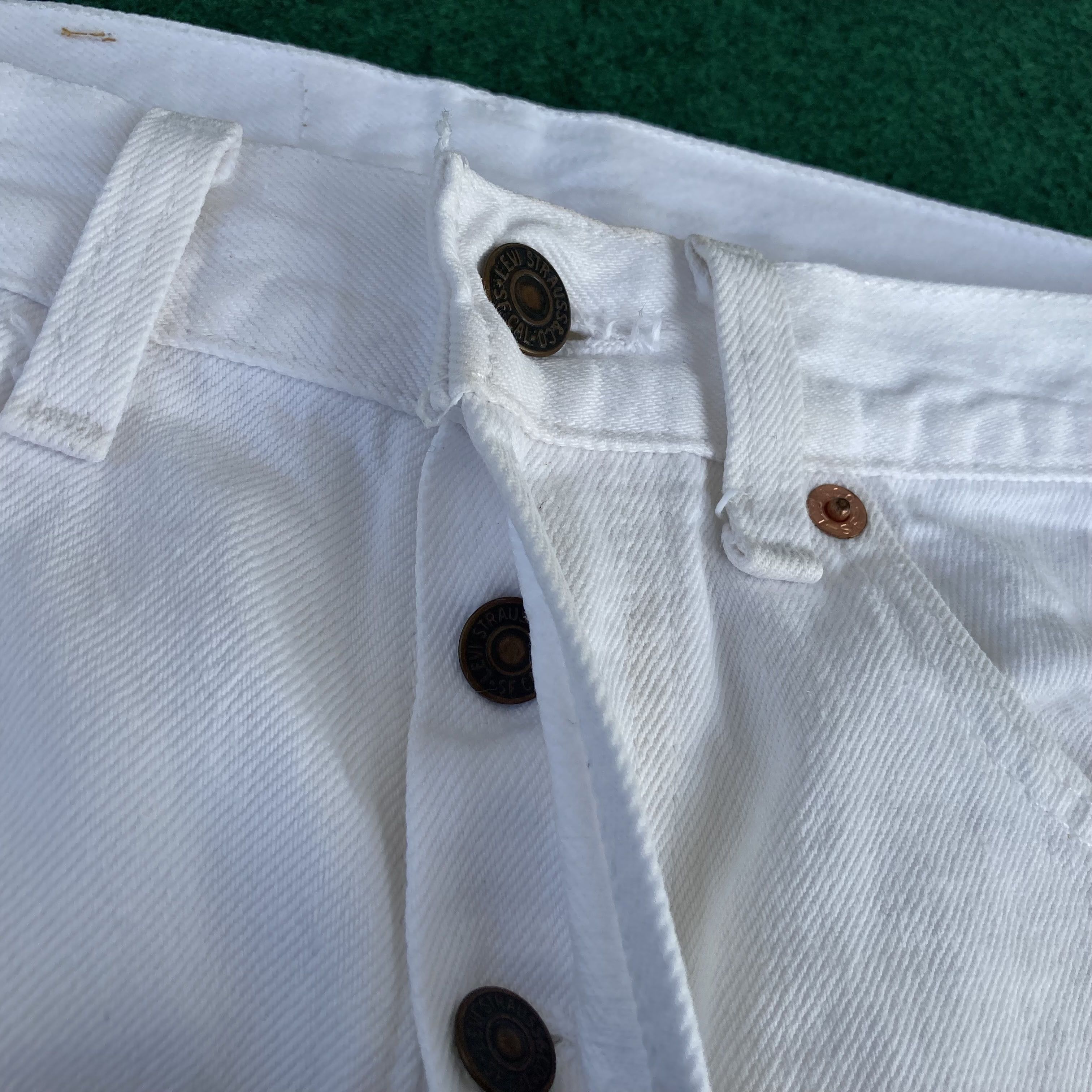 Levi's × Vintage Vtg Levis 501 Distressed Ripped White Grunge Jeans Size US 28 / EU 44 - 4 Thumbnail