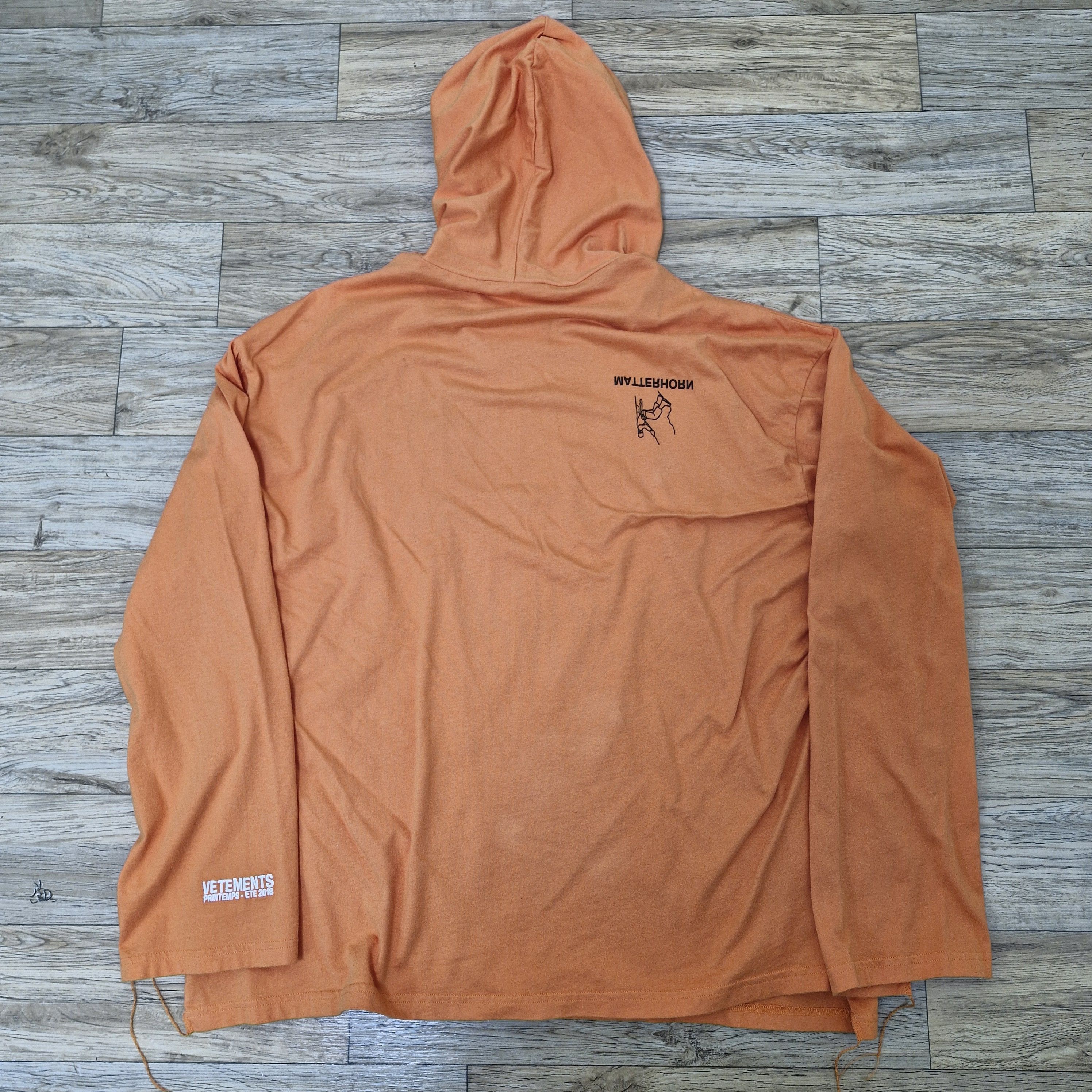 VETEMENTS SS18 'Matterhorn' Oversized Orange Hoodie - www