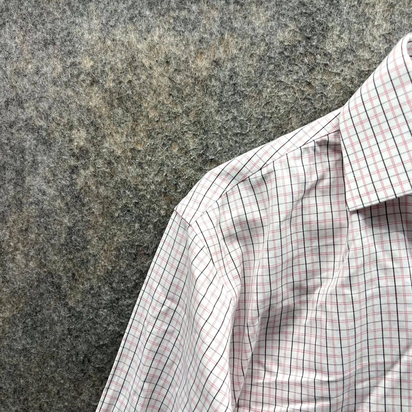 Brooks Brothers VINTAGE Brooks Brothers Shirt Men 15 32 Red Black Regent Button-Down Windowpane Check Shirt Size US M / EU 48-50 / 2 - 6 Thumbnail