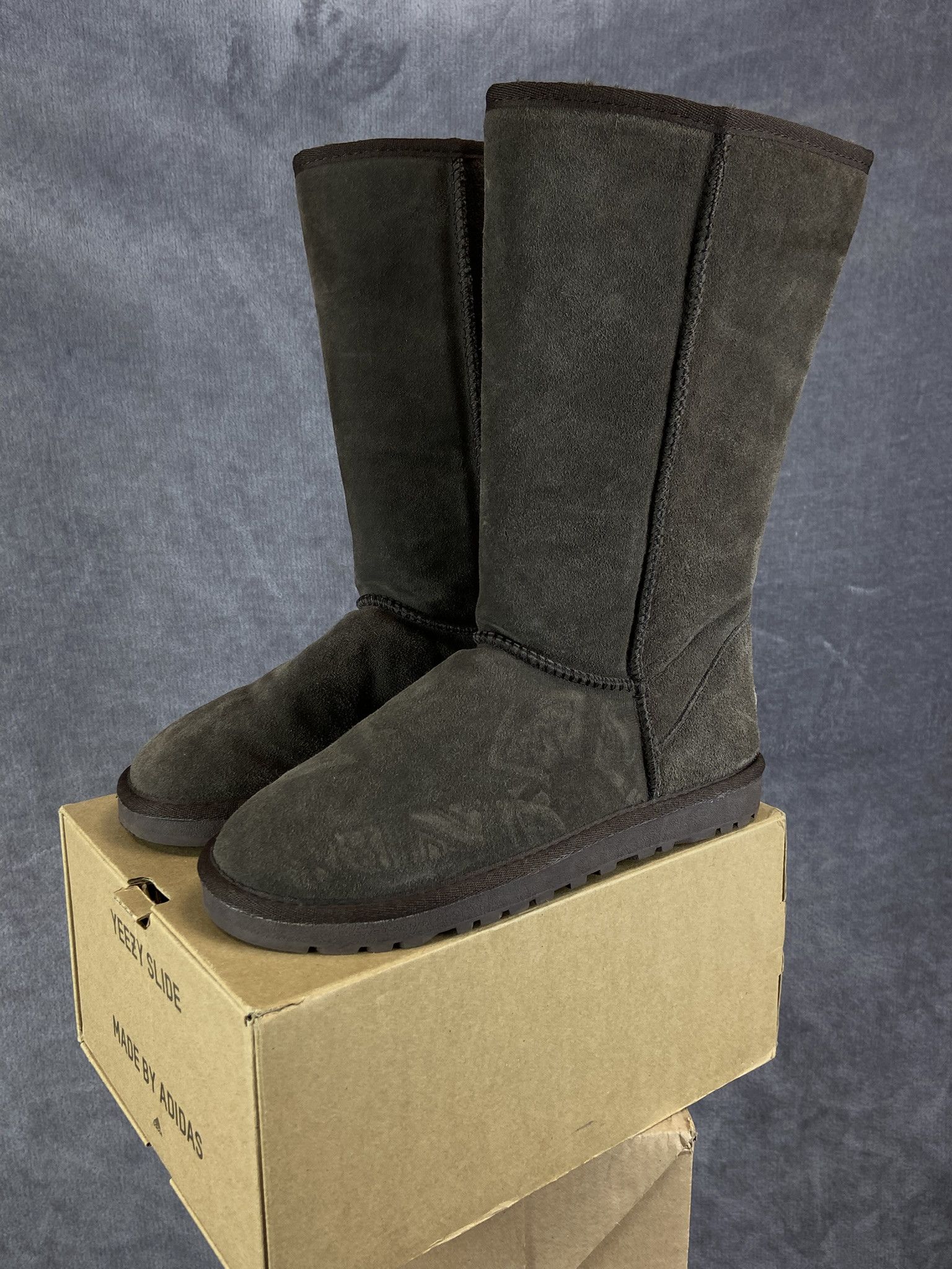 Ugg UGG Classic Black Suede Boots EU 41 Size US 11 / IT 41 - 1 Thumbnail