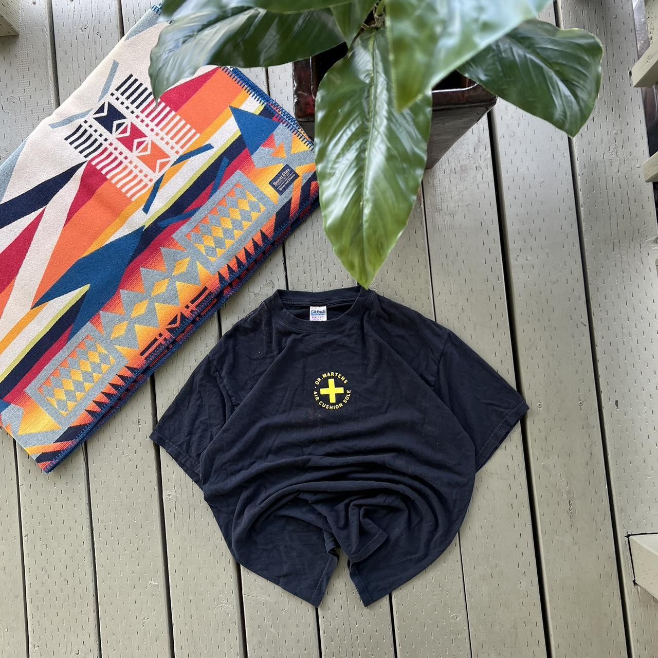 Dr. Martens × Vintage Vintage 90s Dr.Martens Center Logo Tees Size US L / EU 52-54 / 3 - 2 Thumbnail