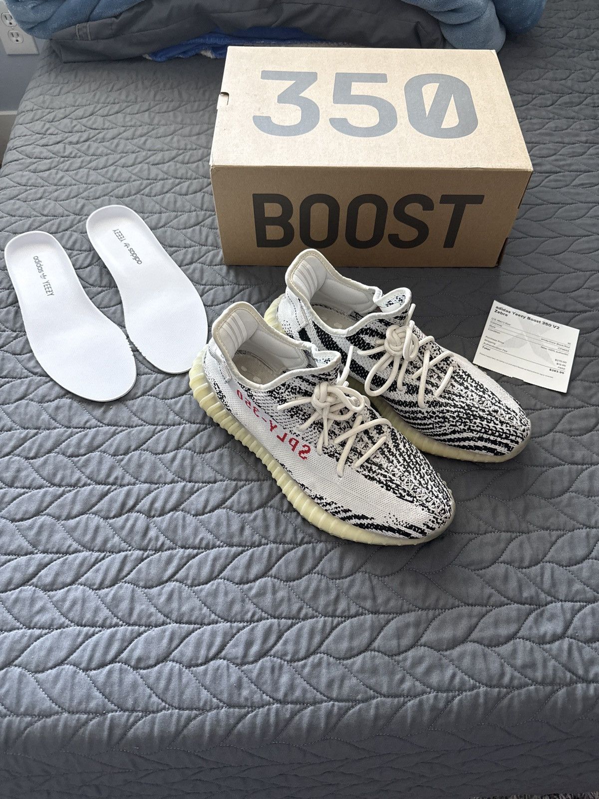 Yeezy Zebras - Yeezy 350 V2 Size US 10 / EU 43 - 1 Thumbnail