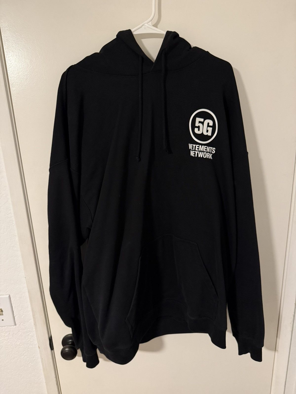 Vetements Vetements 5g network hoodie Size US S / EU 44-46 / 1 - 1 Thumbnail