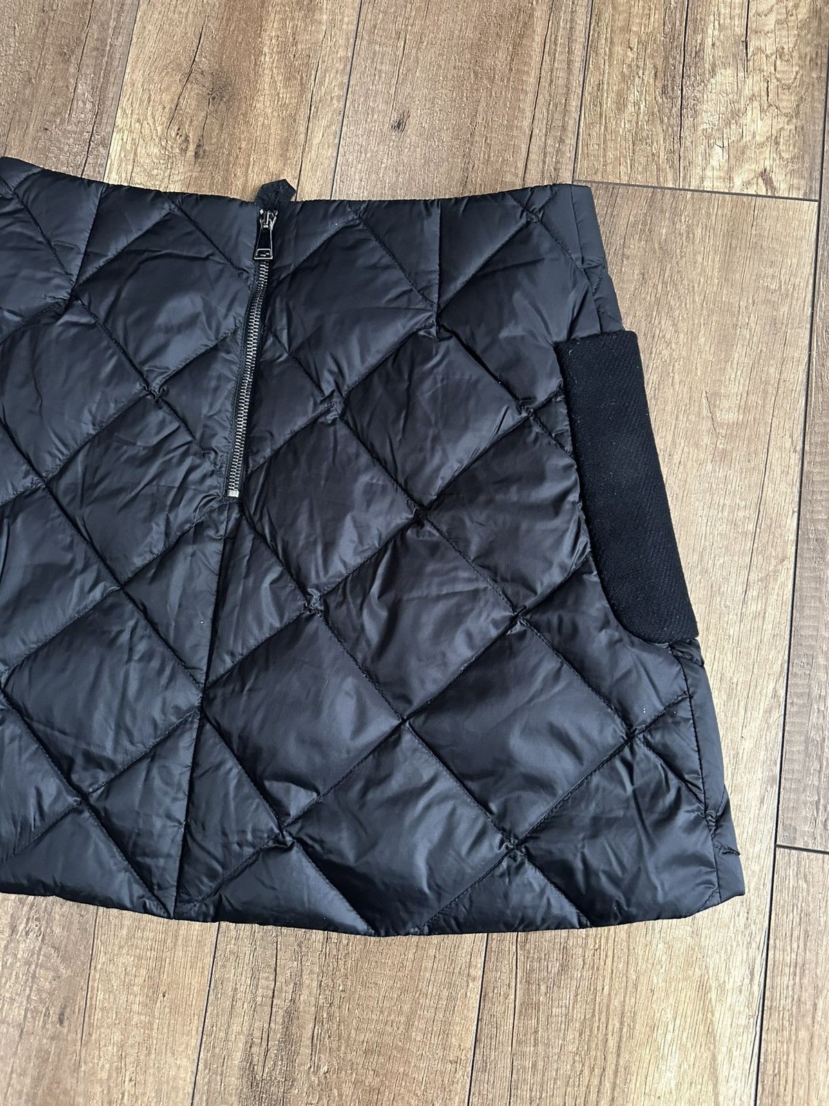Moncler Moncler Gonna Skirt Puffer Size 32" / US 10 / IT 46 - 6 Thumbnail