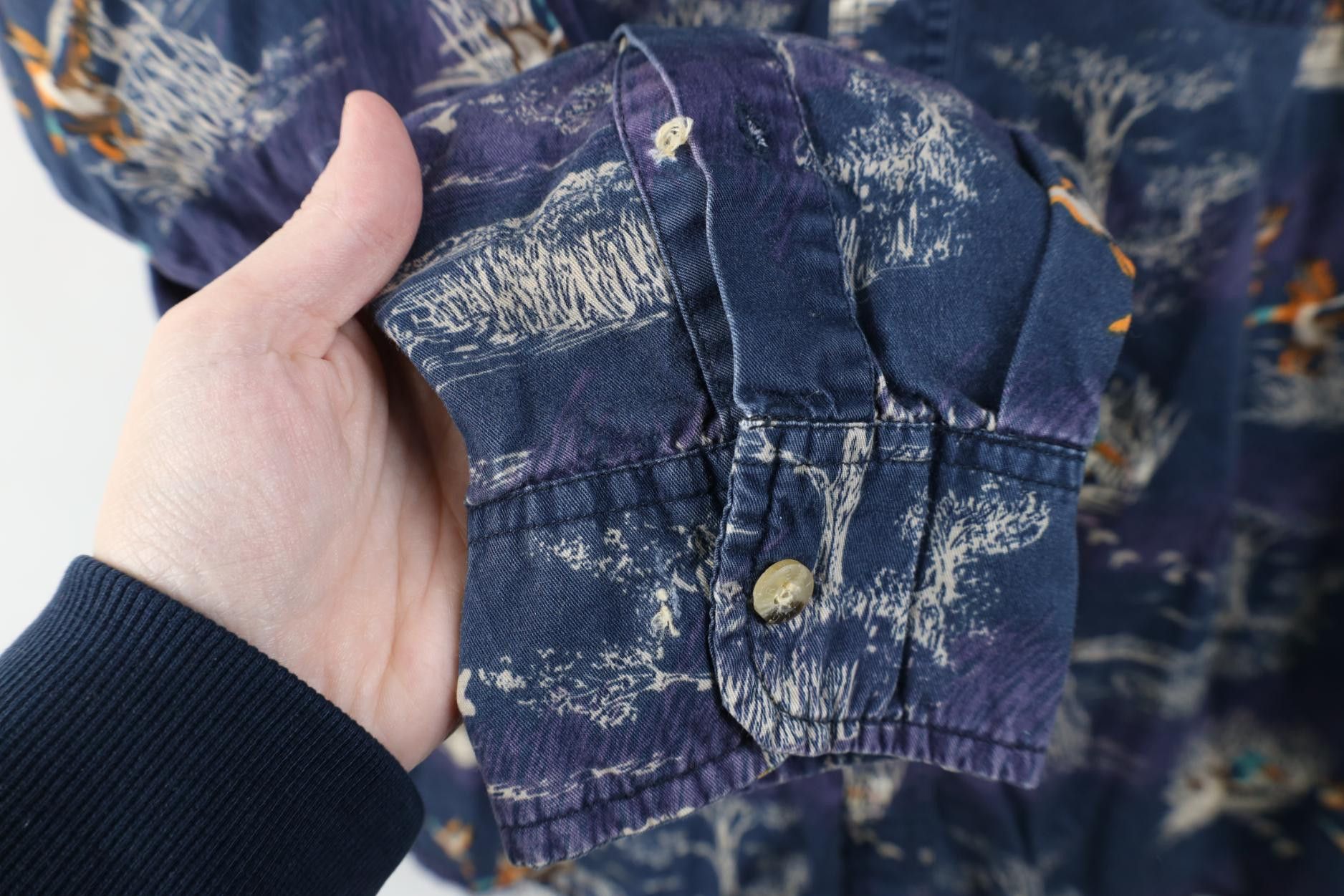 Vintage Vintage 90s Y2K Streetwear All Over Print Button Down Shirt Size US L / EU 52-54 / 3 - 5 Thumbnail