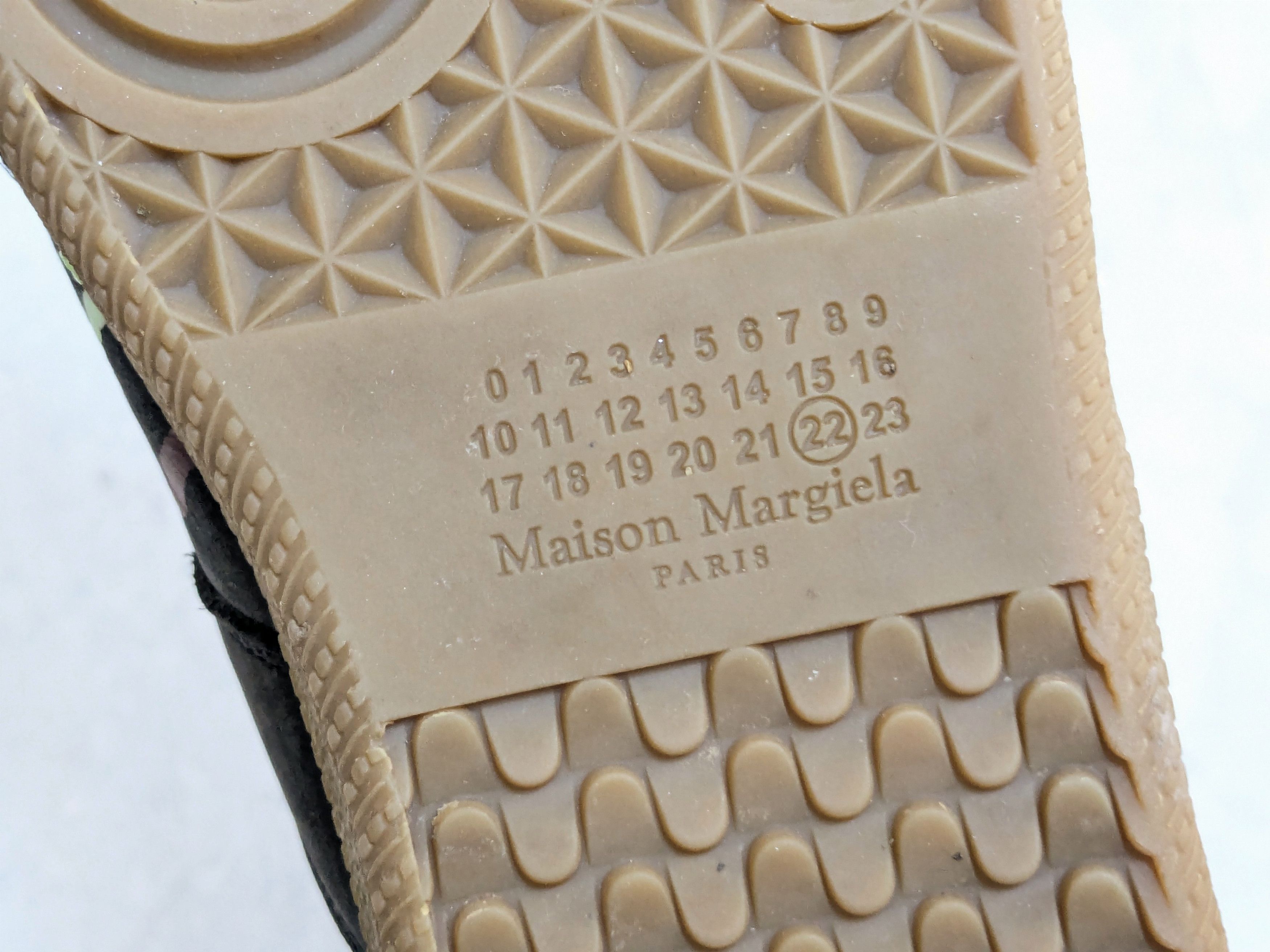Maison Margiela Maison Margiela Replica GAT Black Paint Splatter 9 42 Low Size US 9 / EU 42 - 16 Thumbnail