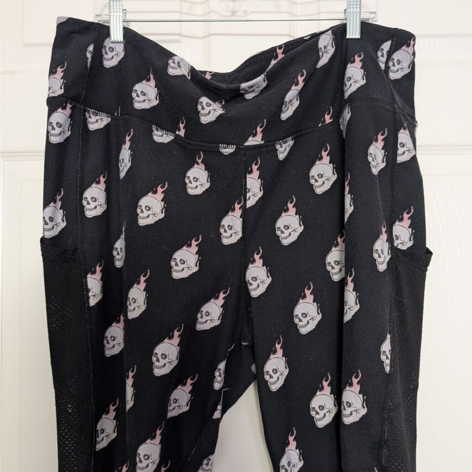 Torrid Torrid Active Flaming Skull Leggings Womens Size 4X Black Size 40" / US 18 - 2 Thumbnail