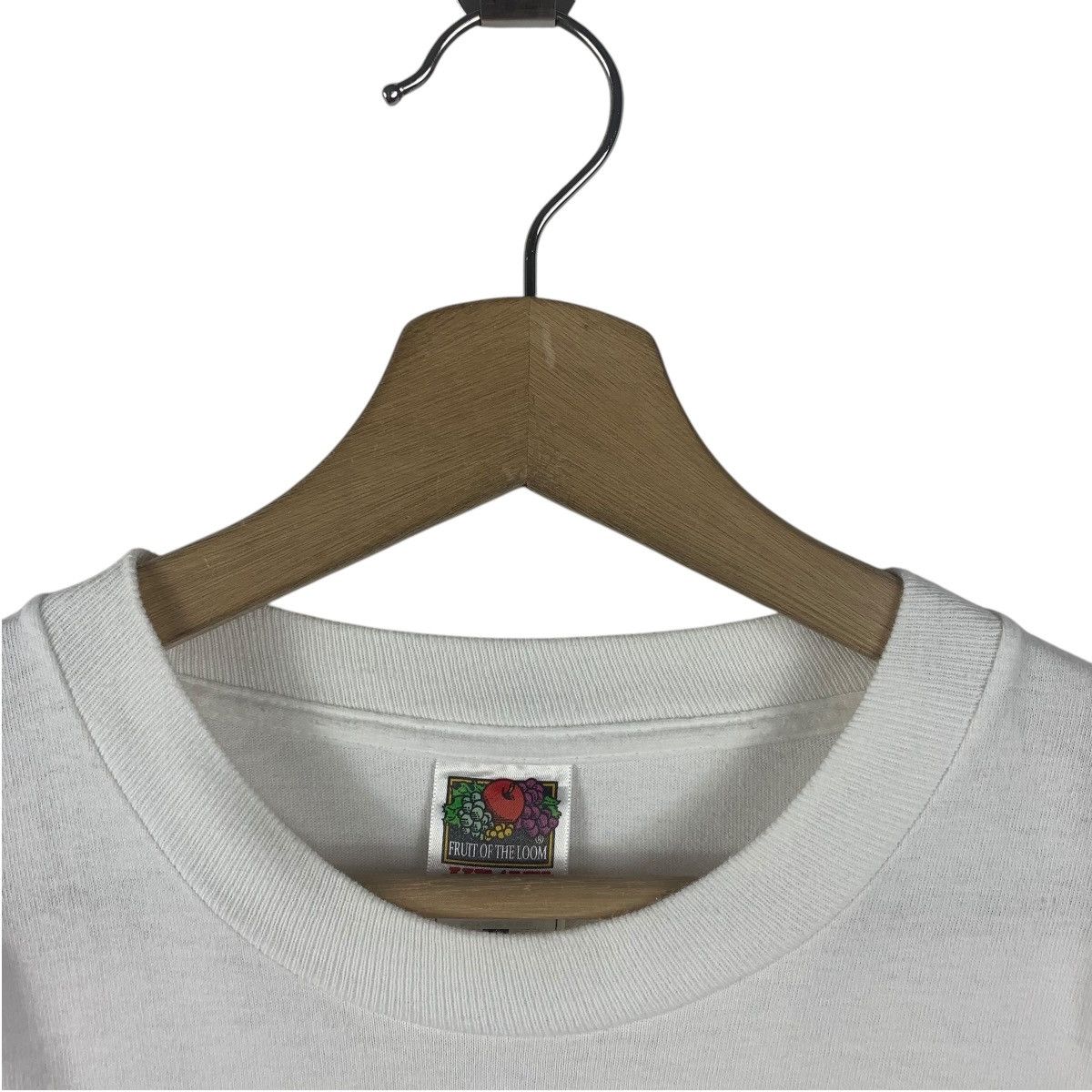 Japanese Brand × Vintage Vintage 90s THE BUZZ radio tee Size US XL / EU 56 / 4 - 5 Thumbnail
