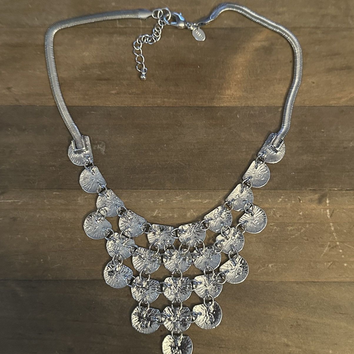 Express Express silver tone tiered bib necklace Size ONE SIZE - 3 Thumbnail