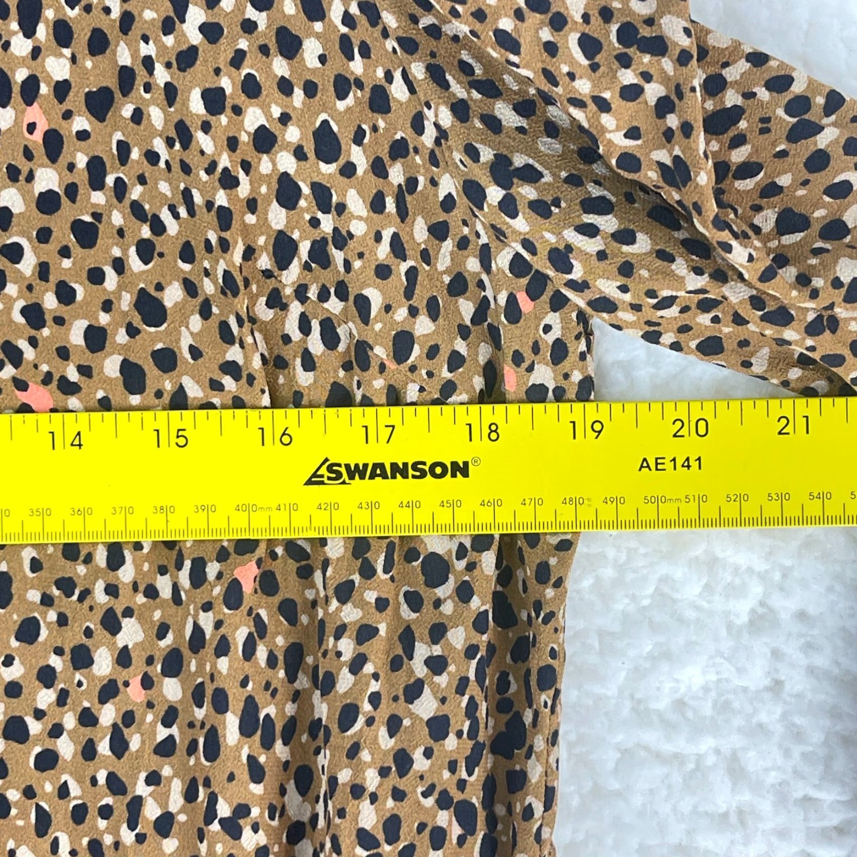 Vintage Dolan Womens Brown Animal Print Long Sleeve Round Neck Lightweight Shirt L Size L / US 10 / IT 46 - 5 Thumbnail