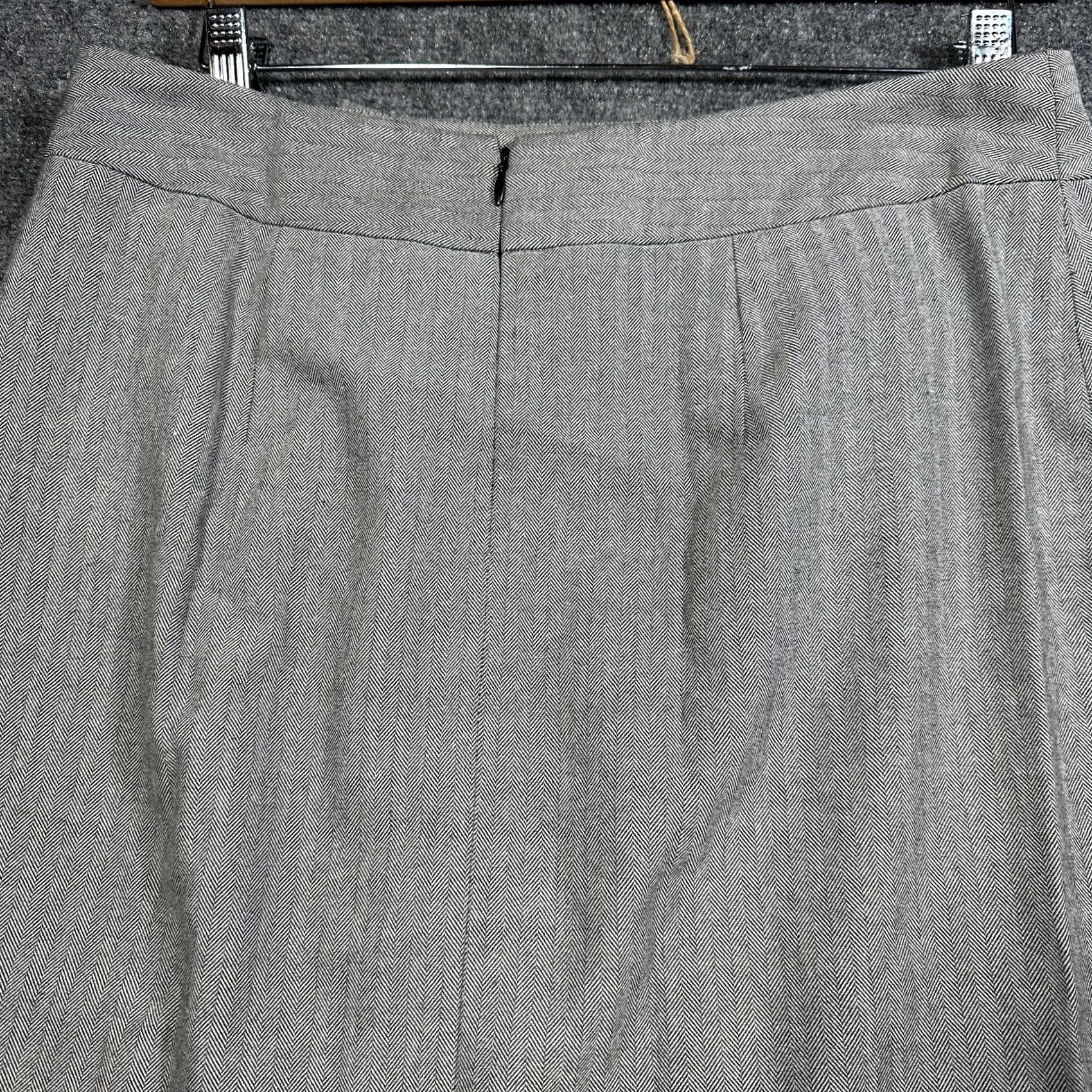 Banana Republic Banana Republic Skirt Womens 10 Gray Stretch Pencil Vent Back Zip Career Dressy Business Office Wearable Modern Classic Knee Length Womens Size 32" / US 10 / IT 46 - 7 Thumbnail