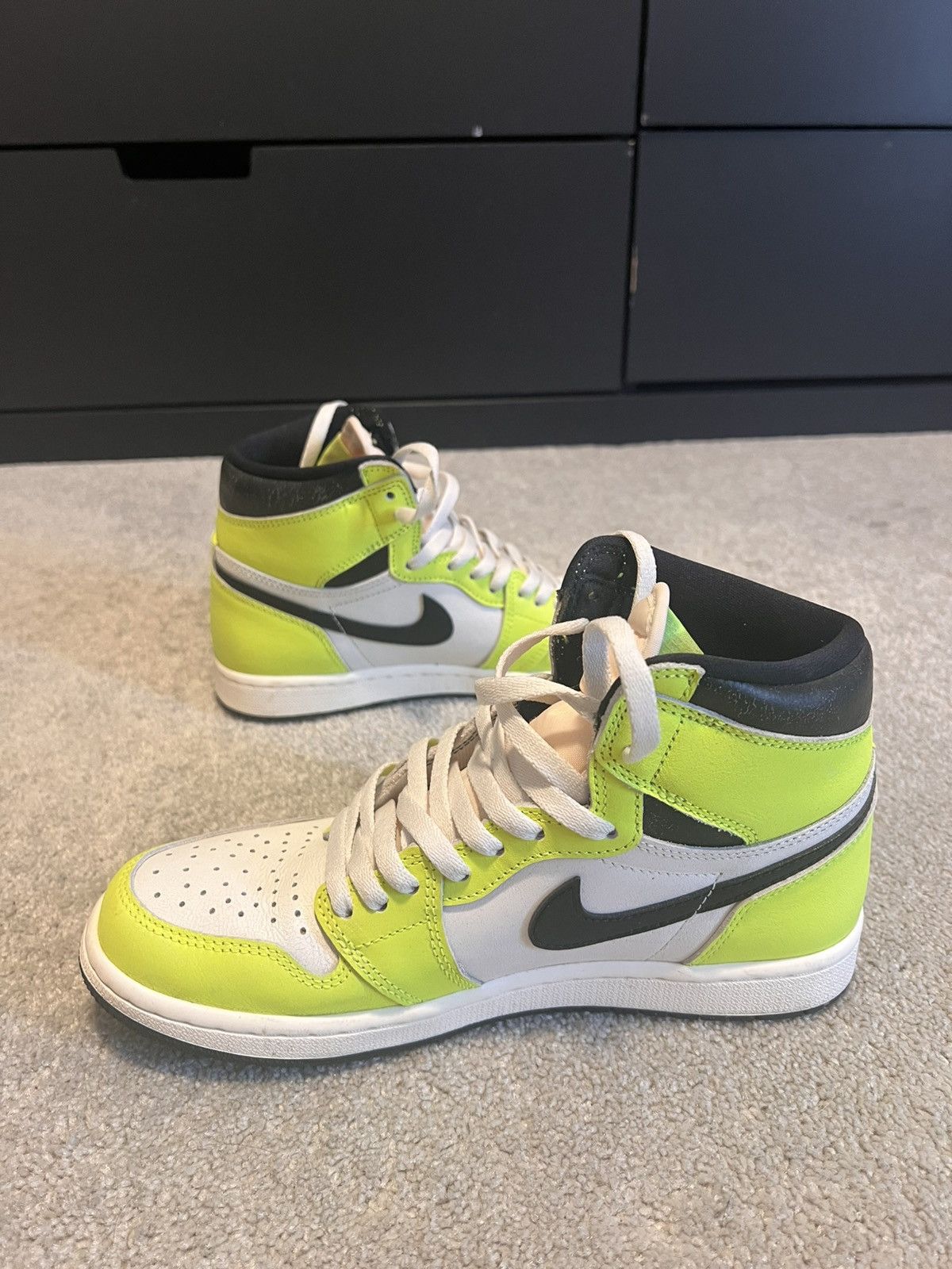 Jordan Brand Jordan 1 Retro High OG ‘Visionaire’ (2022) Size US 8 / EU 41 - 4 Thumbnail