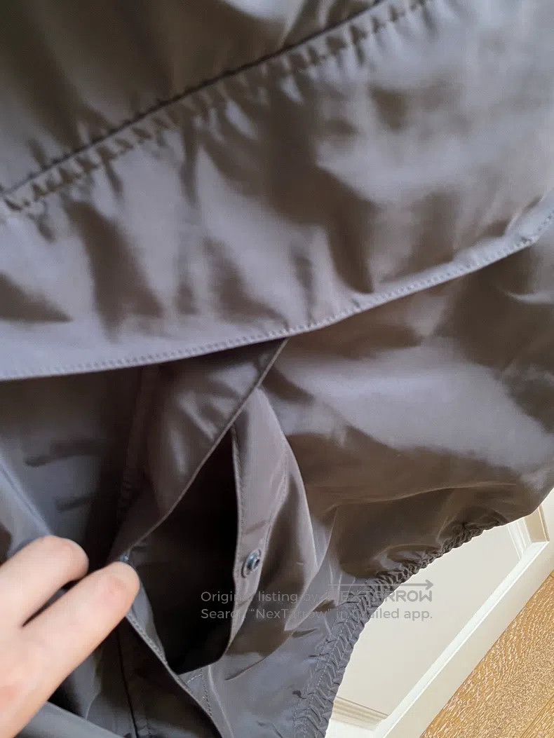 Neighborhood Neighborhood Rainproof Mountain Climbing Jacket, Size S Size US S / EU 44-46 / 1 - 5 Thumbnail