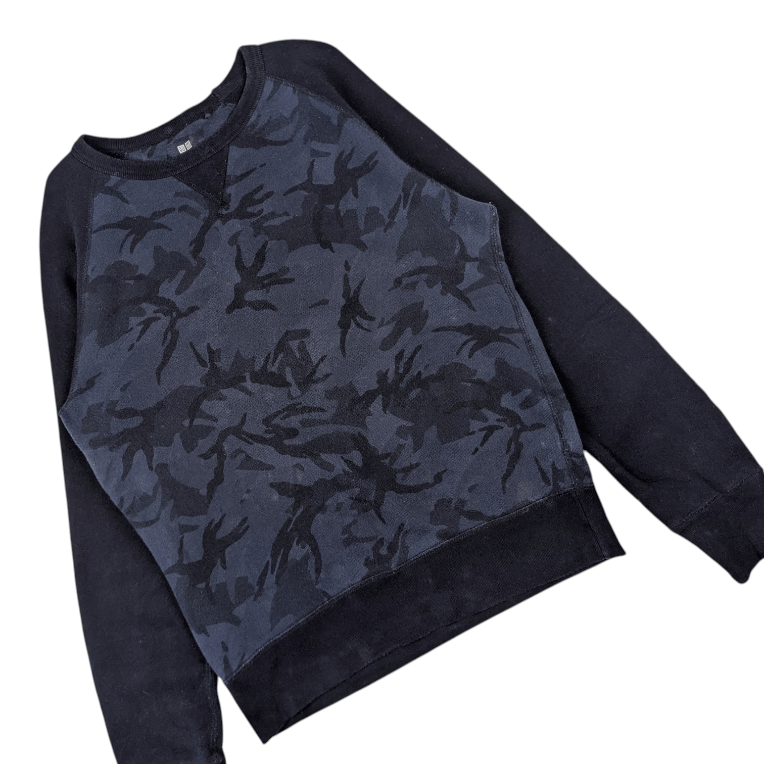 Uniqlo UNIQLO Camouflage Military Army Sweatshirts Jumper Size M / US 6-8 / IT 42-44 - 5 Thumbnail