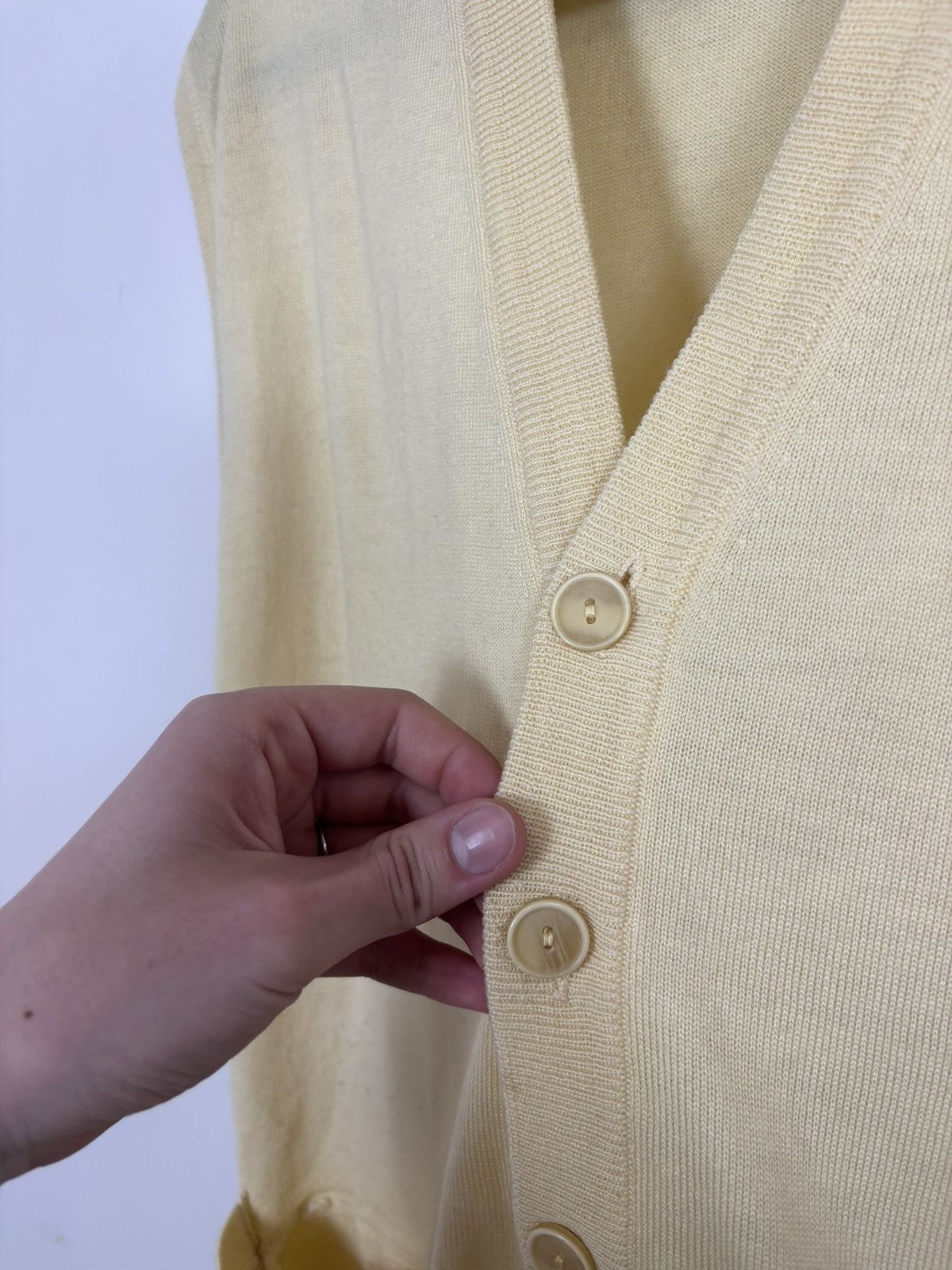 Pierre Cardin Vintage Pierre Cardin Men’s Yellow Wool Knit Vest Sweater Size US S / EU 44-46 / 1 - 6 Thumbnail