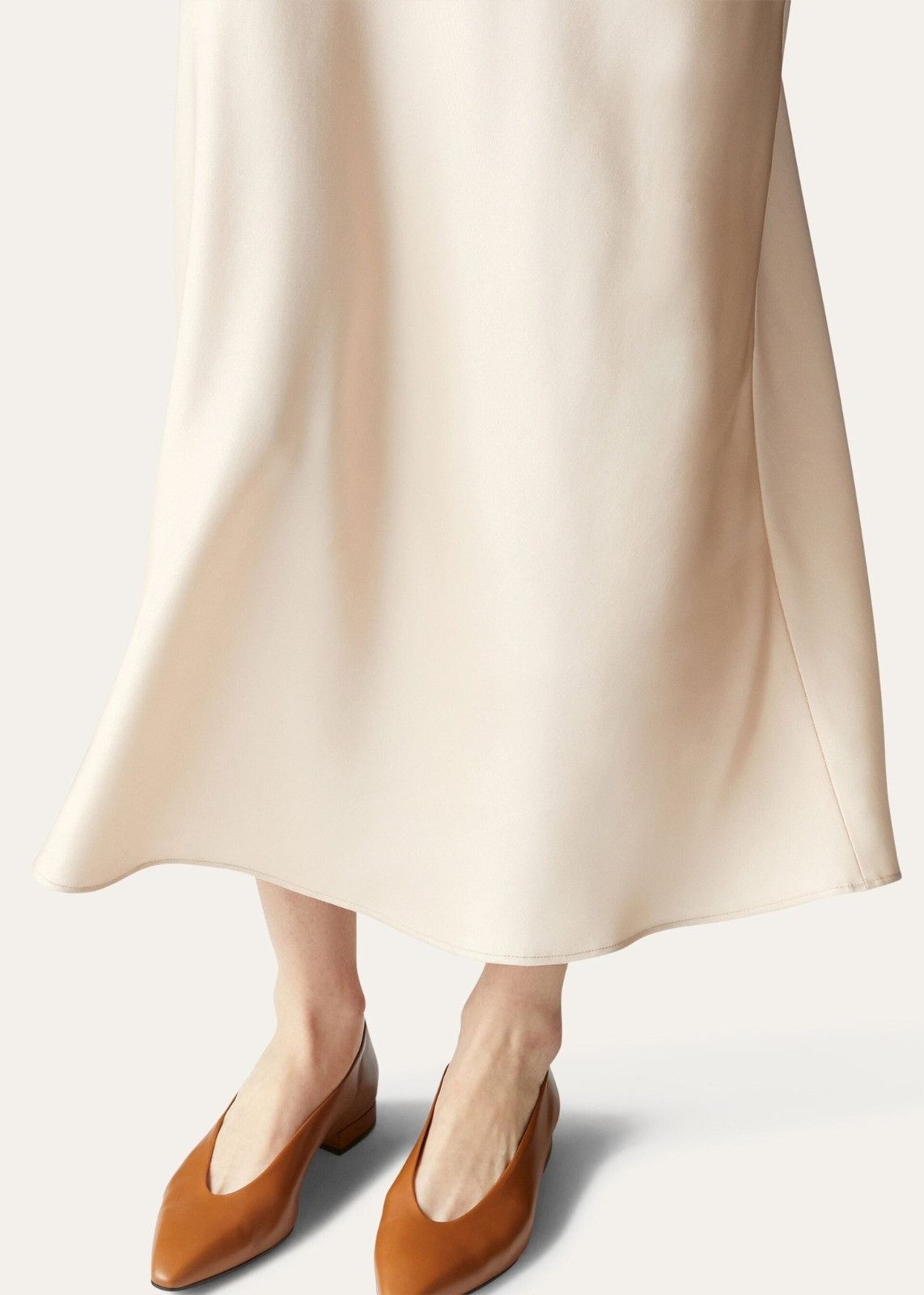 Loro Piana o1srvl11e0824 Simona Silk Skirt in Ivory Size 27" / US 4 / IT 40 - 4 Thumbnail