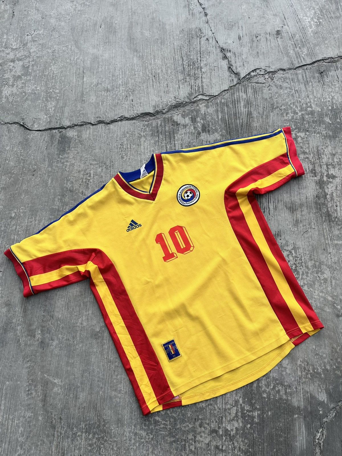 Adidas Vintage 1998 Romania Gheorge Hagi Shirt Jersey Size US L / EU 52-54 / 3 - 1 Thumbnail