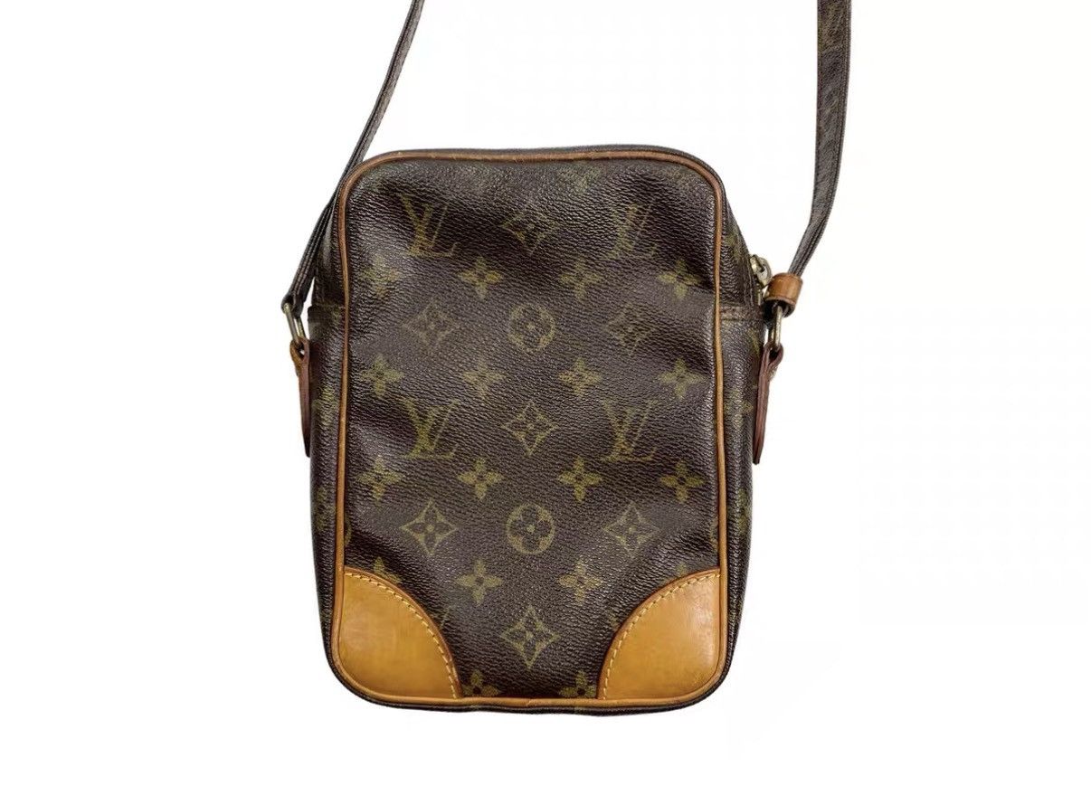 Louis Vuitton Louis Vuitton Monogram Vertical Single-Layer Camera Bag J31 Size ONE SIZE - 4 Thumbnail