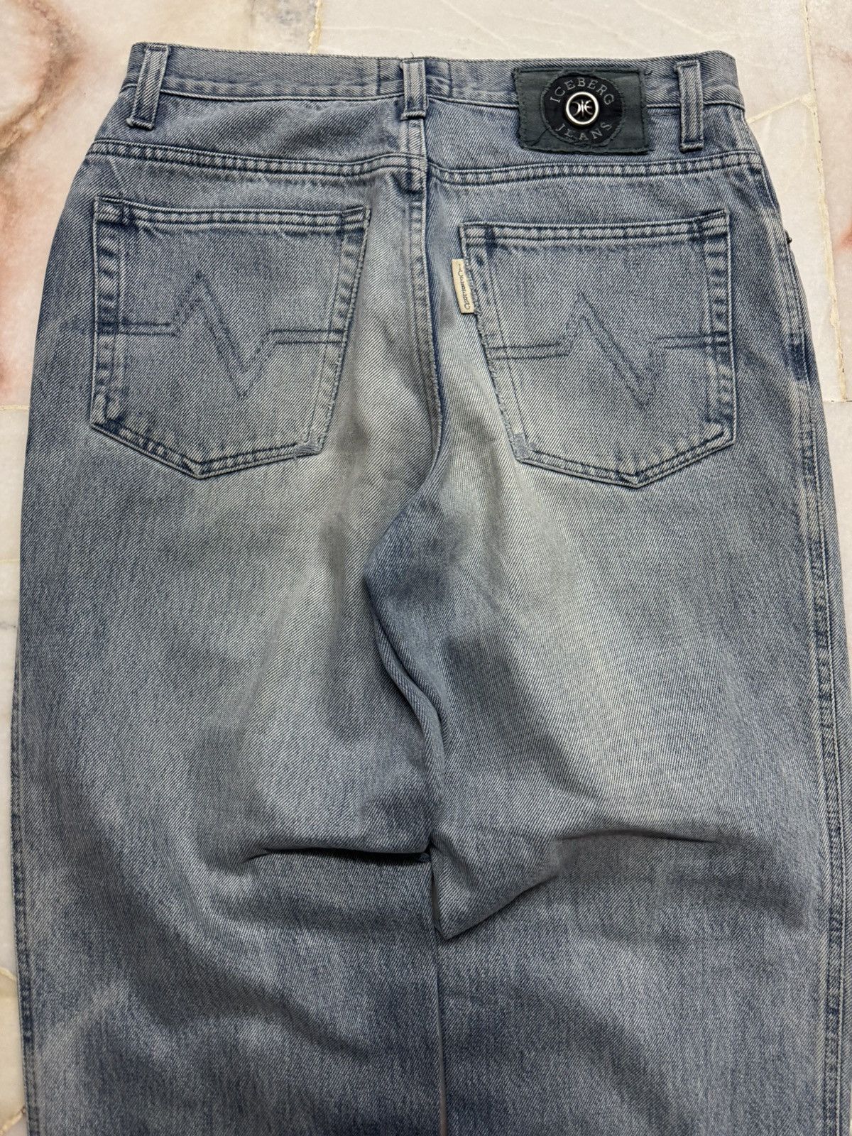 Iceberg 💥BAGGY💥90s WIDE ICEBERG MADE ITALY GRUNGE WASHED JEANS Size US 29 - 16 Thumbnail