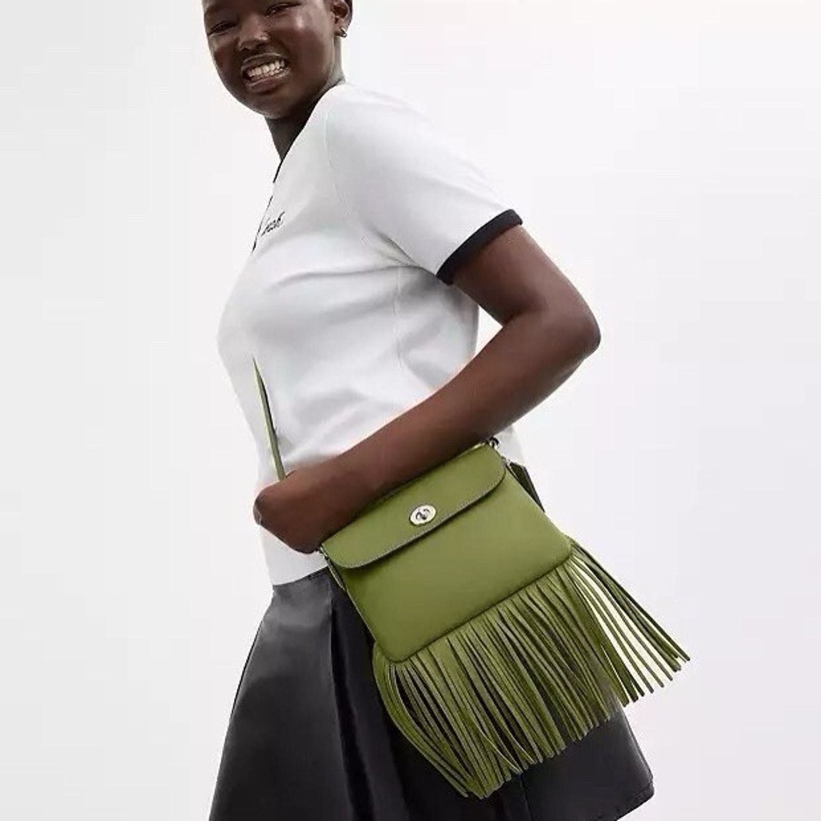 Coach NWT Coach 1964 Fringe Bag Dark Lime Leather CU033 Size ONE SIZE - 7 Thumbnail