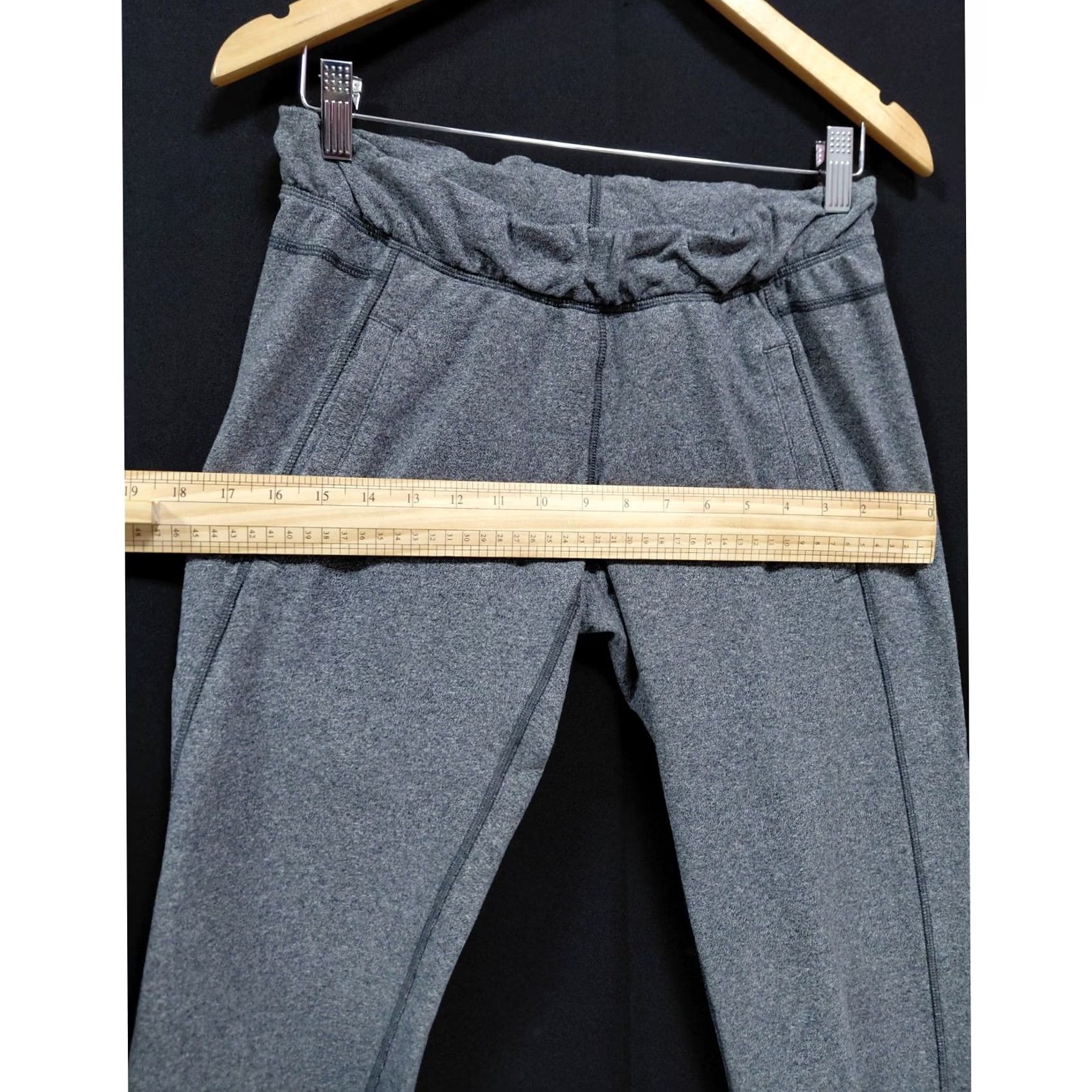 Lululemon Lululemon Pants Womens 4 Gray Tip Jogger Knit Women Size Size 27" / US 4 / IT 40 - 5 Thumbnail
