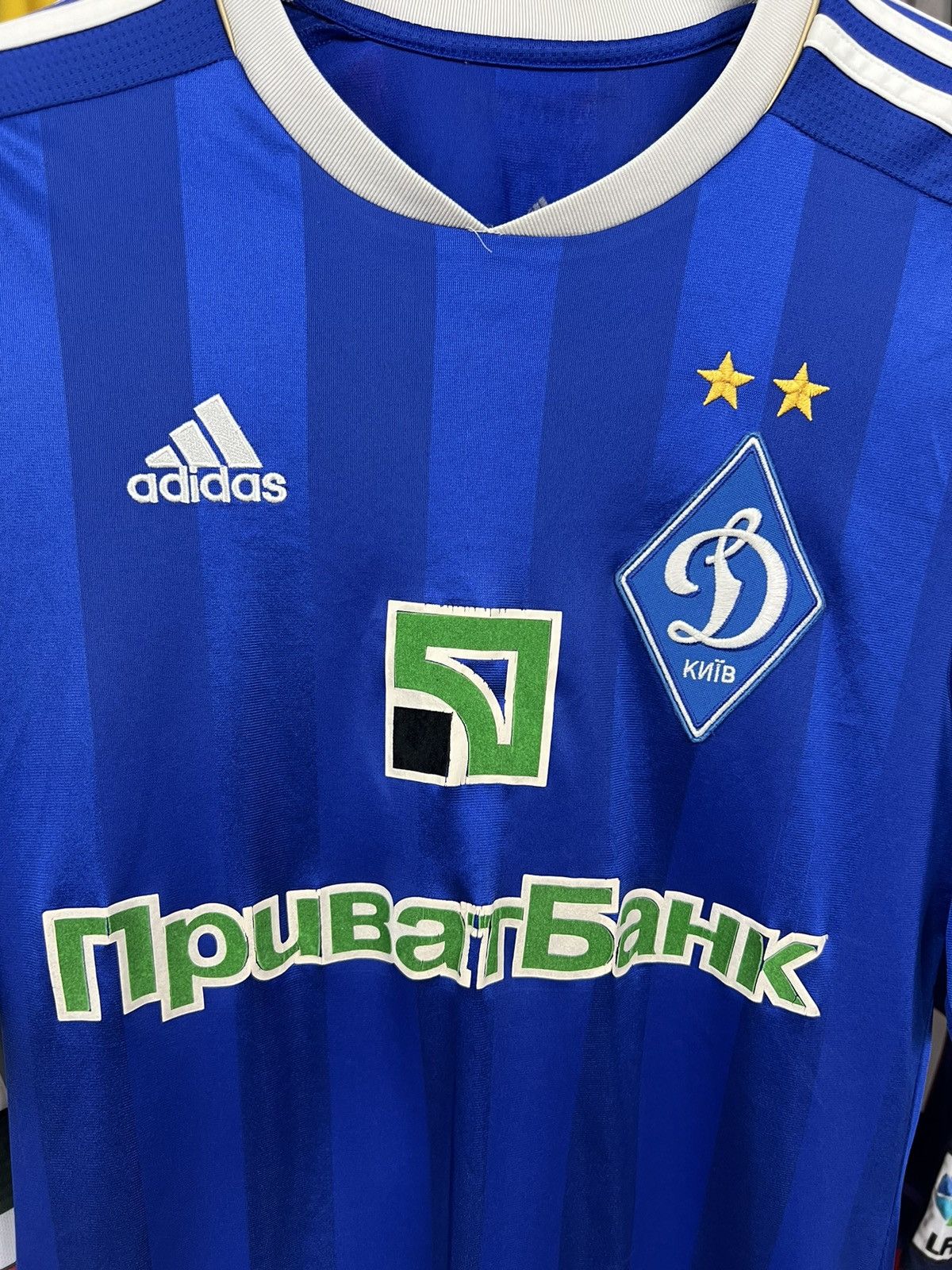 Adidas Jersey Adidas Dynamo Kyiv 2011/12 Roman Eremenko #23 Size US M / EU 48-50 / 2 - 3 Thumbnail