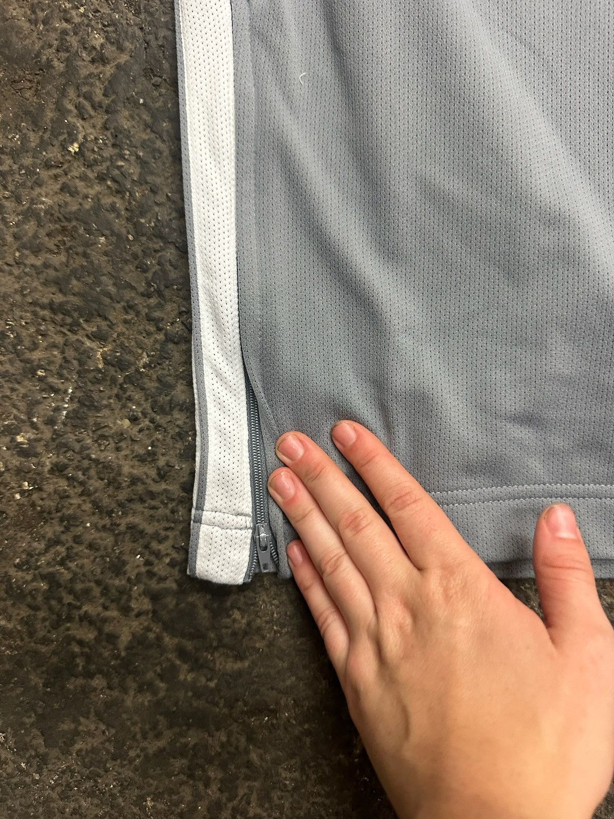 Nike Y2k nike zippered basketball track pants Size US 30 / EU 46 - 2 Thumbnail