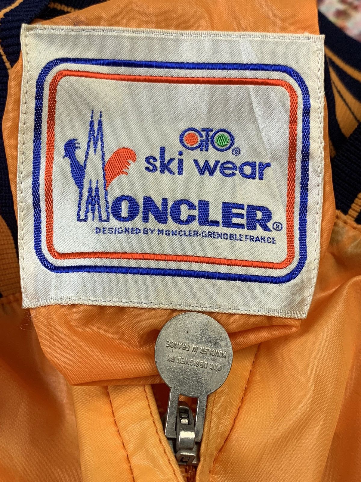 Moncler Vintage Moncler Skiwear Sunfaded Windbreaker Size US L / EU 52-54 / 3 - 3 Thumbnail