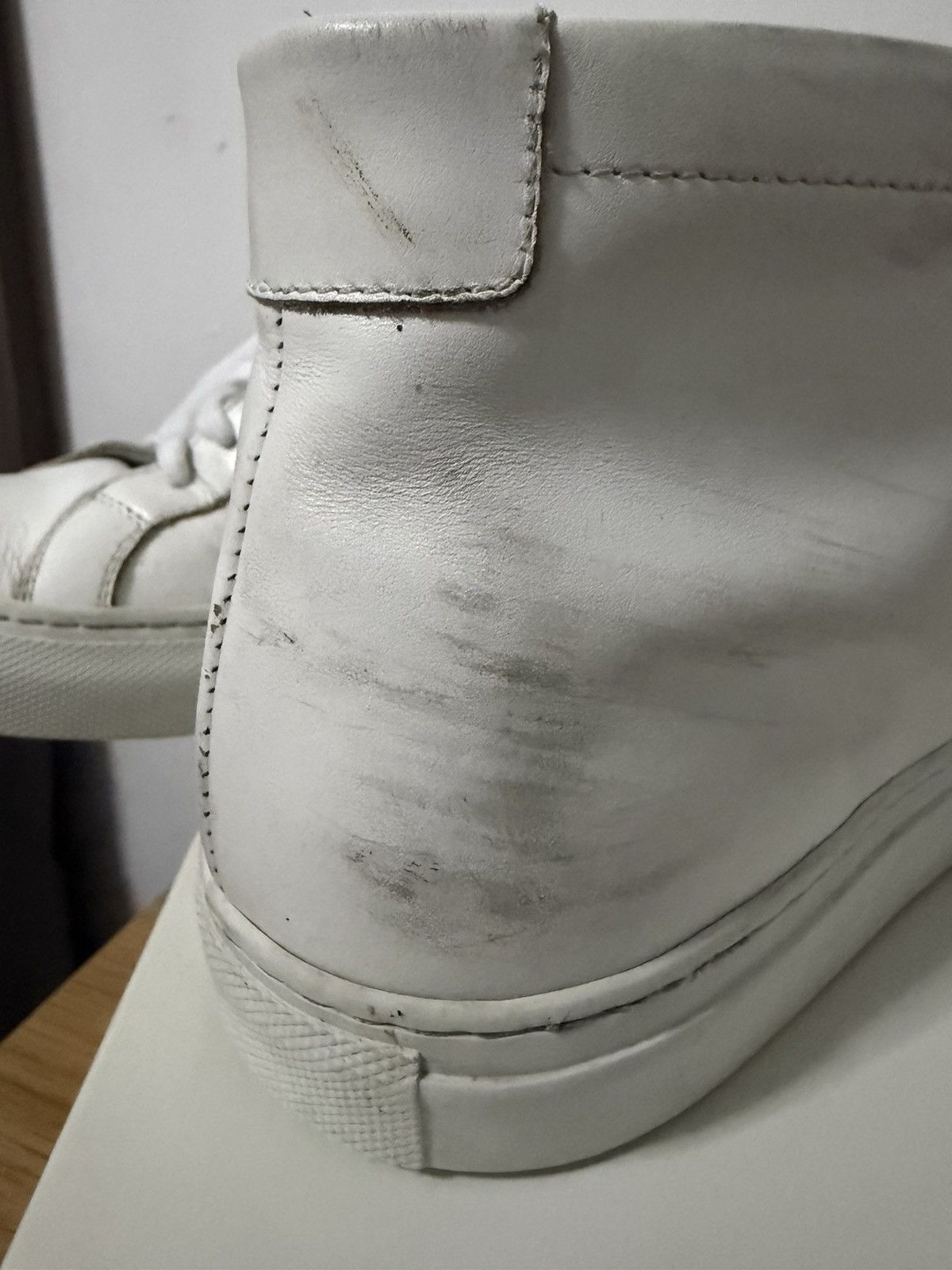 Common Projects WHITE COMMON PROJECTS ACHILLES US 8 41 high LUXARY SNEAKER Size US 8 / EU 41 - 14 Thumbnail