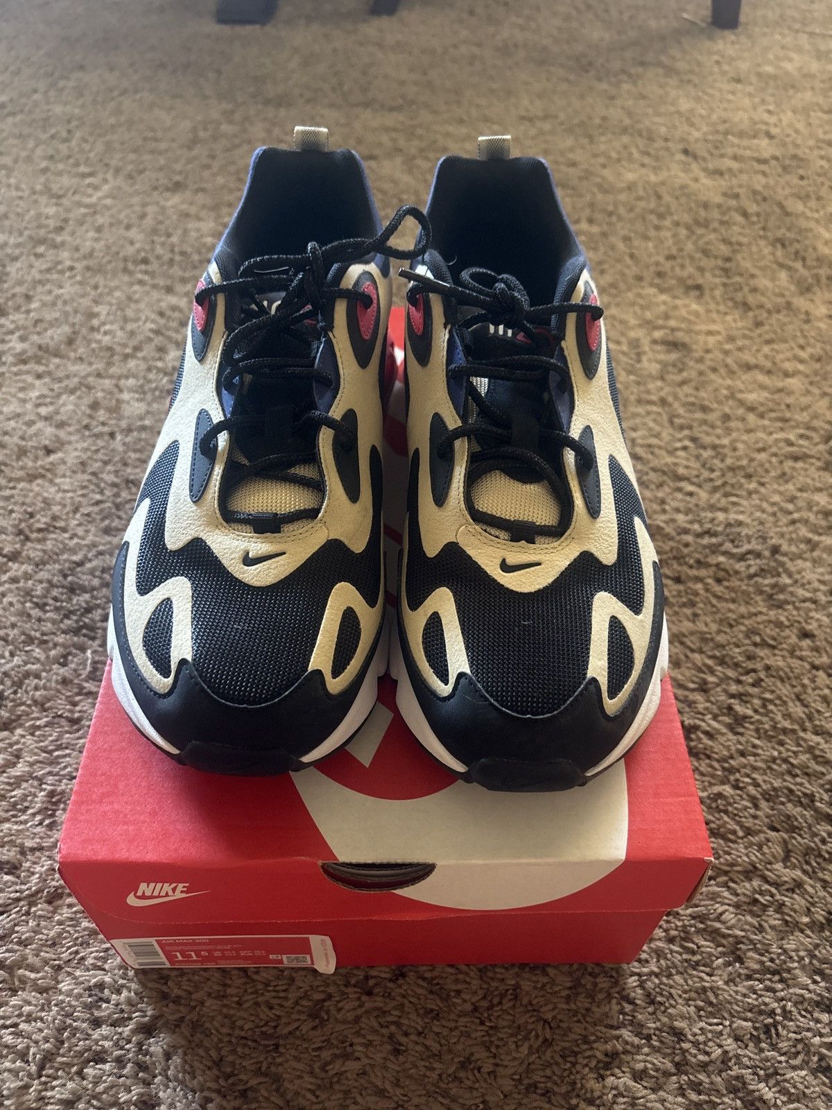 Nike Nike Air Max 200 Team Gold/University Red-Black Size US 11.5 / EU 44-45 - 4 Thumbnail