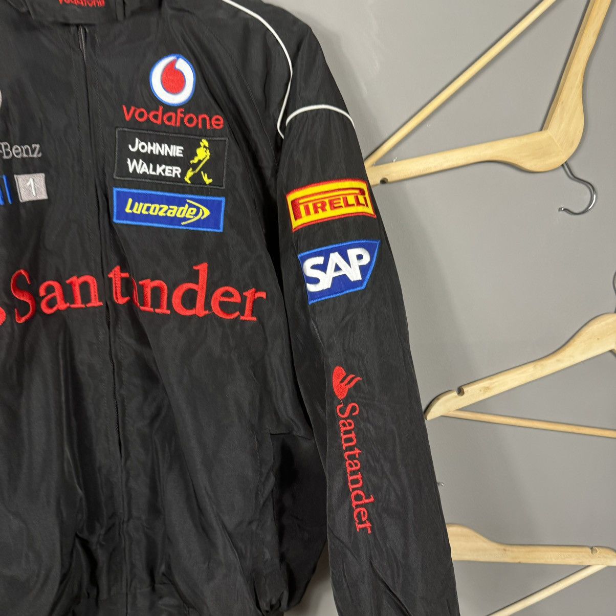 Mercedes-Benz Vintage Mercedes Benz Formula One Santander Racing Jacket Size US XL / EU 56 / 4 - 5 Thumbnail