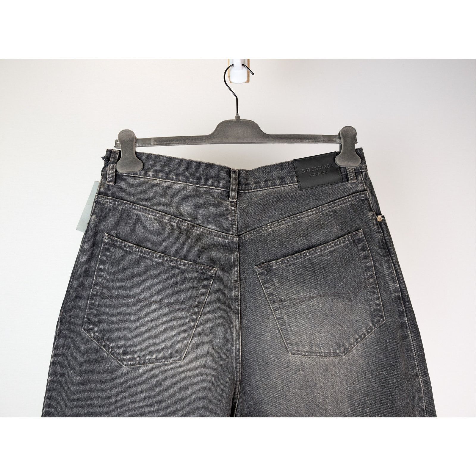 Balenciaga o1rshd1 Baggy Denim Pants in Wash Black / Marigold Size US 32 / EU 48 - 12 Thumbnail