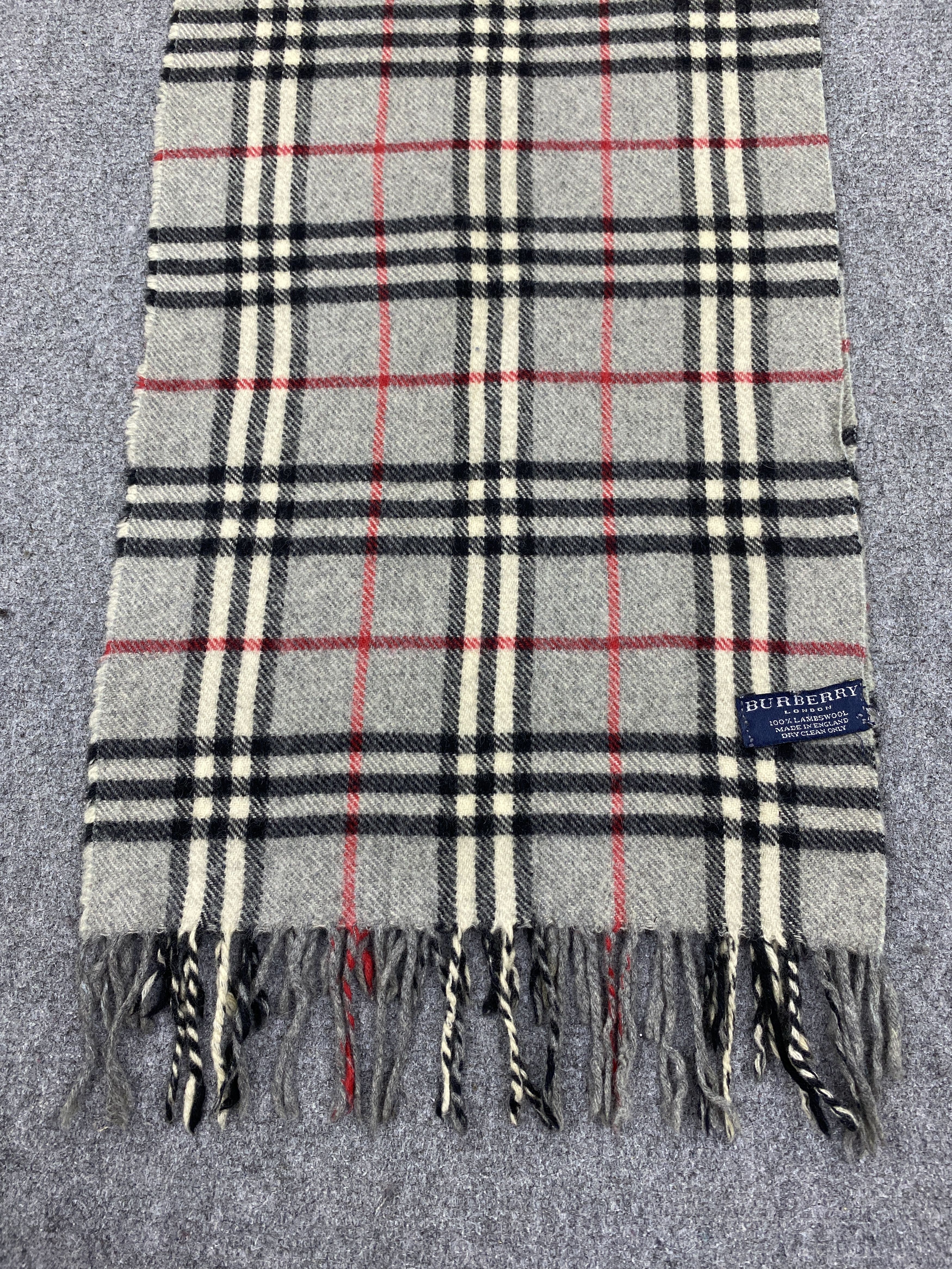 Burberry Vintage Burberry Novacheck Scarf Muffler Wool Scarves SC0083 Size ONE SIZE - 8 Thumbnail