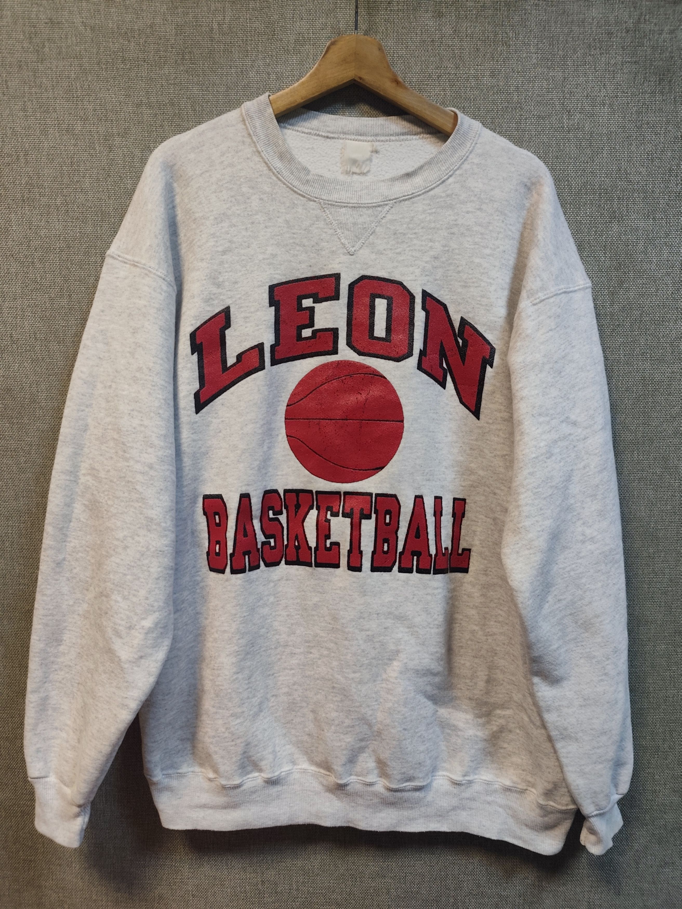 Vintage Vintage 90s Sweatshirt Leon Basketball Size US XL / EU 56 / 4 - 1 Thumbnail