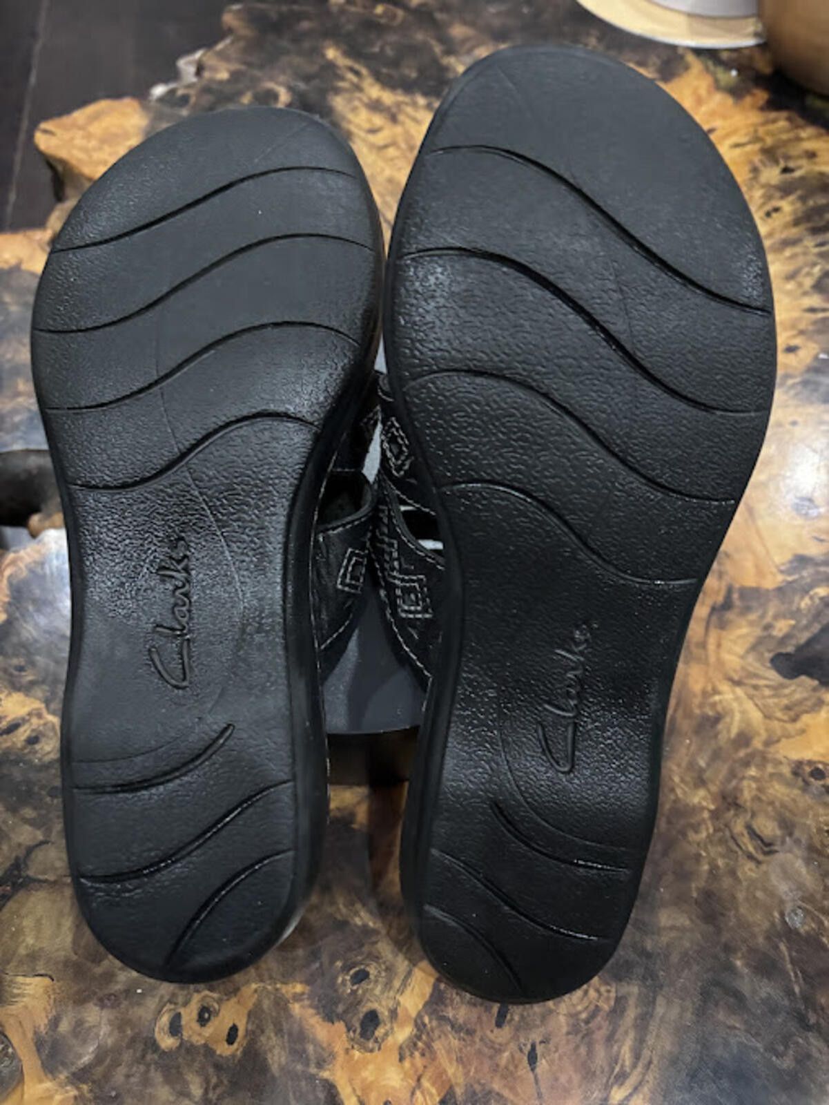 Clarks Clarks Women's Black Sandals with Adjustable Straps Size 5.5 Size US 5.5 / IT 35.5 - 6 Thumbnail