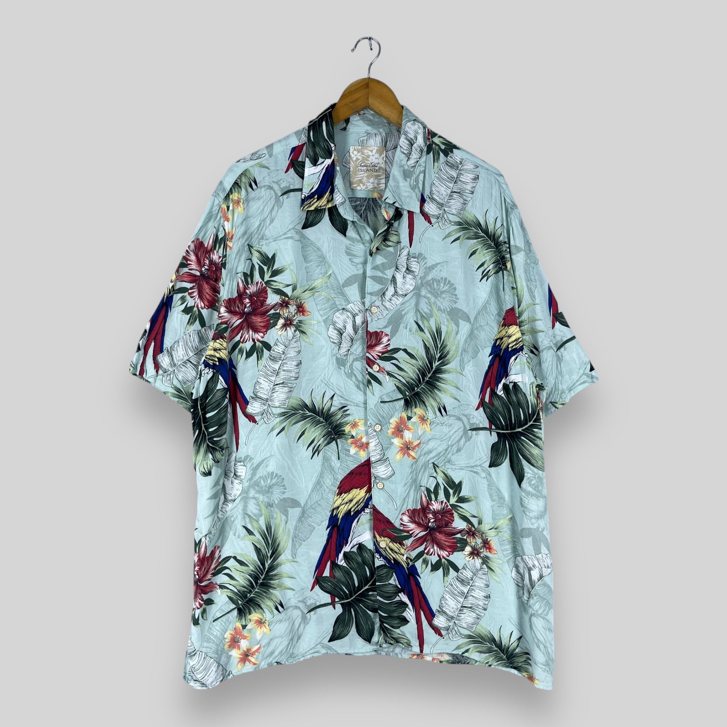 Vintage Hawaii Aloha Tropical Floral Parrot Motive Shirt
